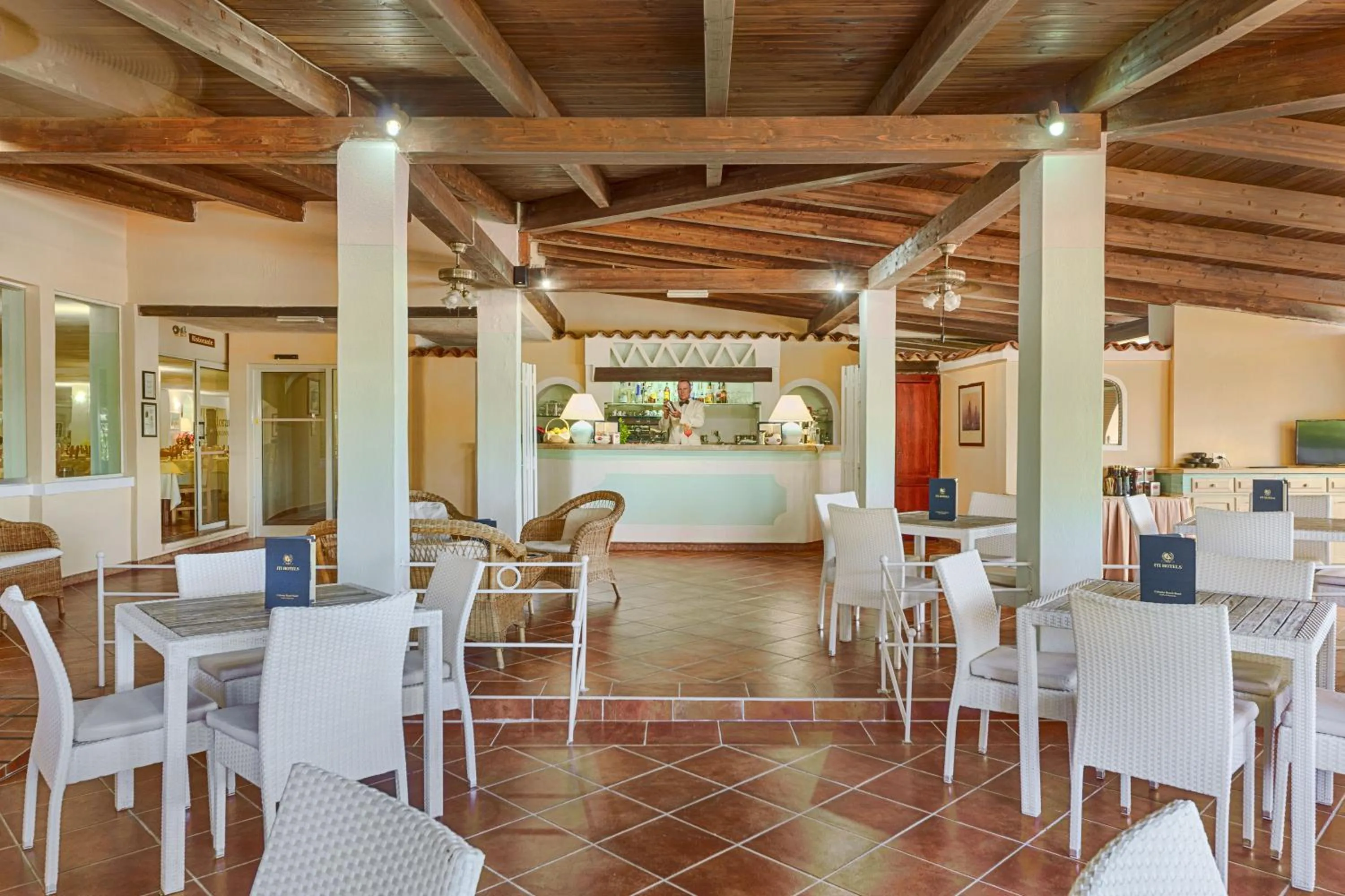 Lounge or bar in Colonna Beach Hotel Marinella