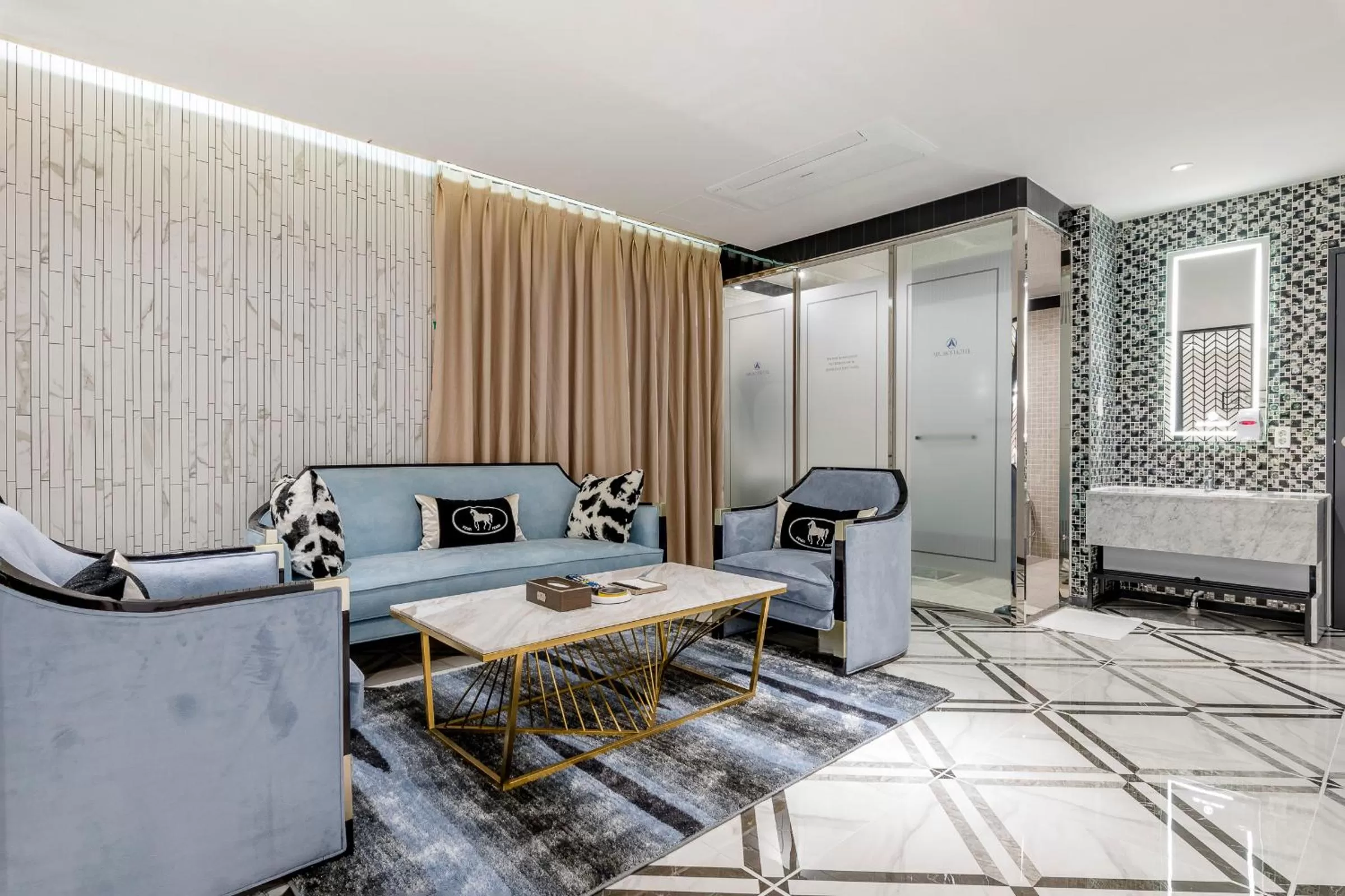 Living room in Air Sky Hotel