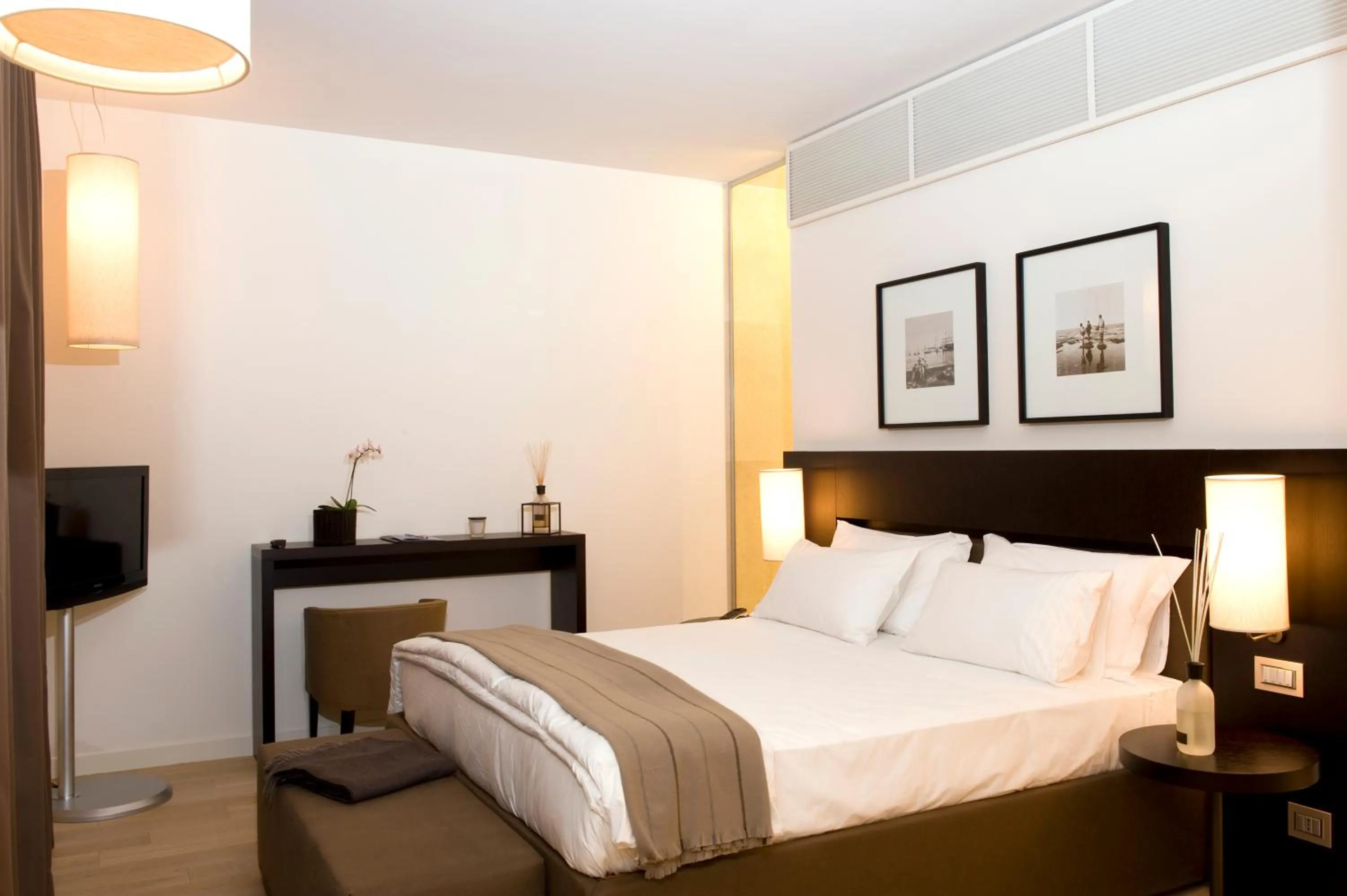 Photo of the whole room, Bed in Marina Place Resort