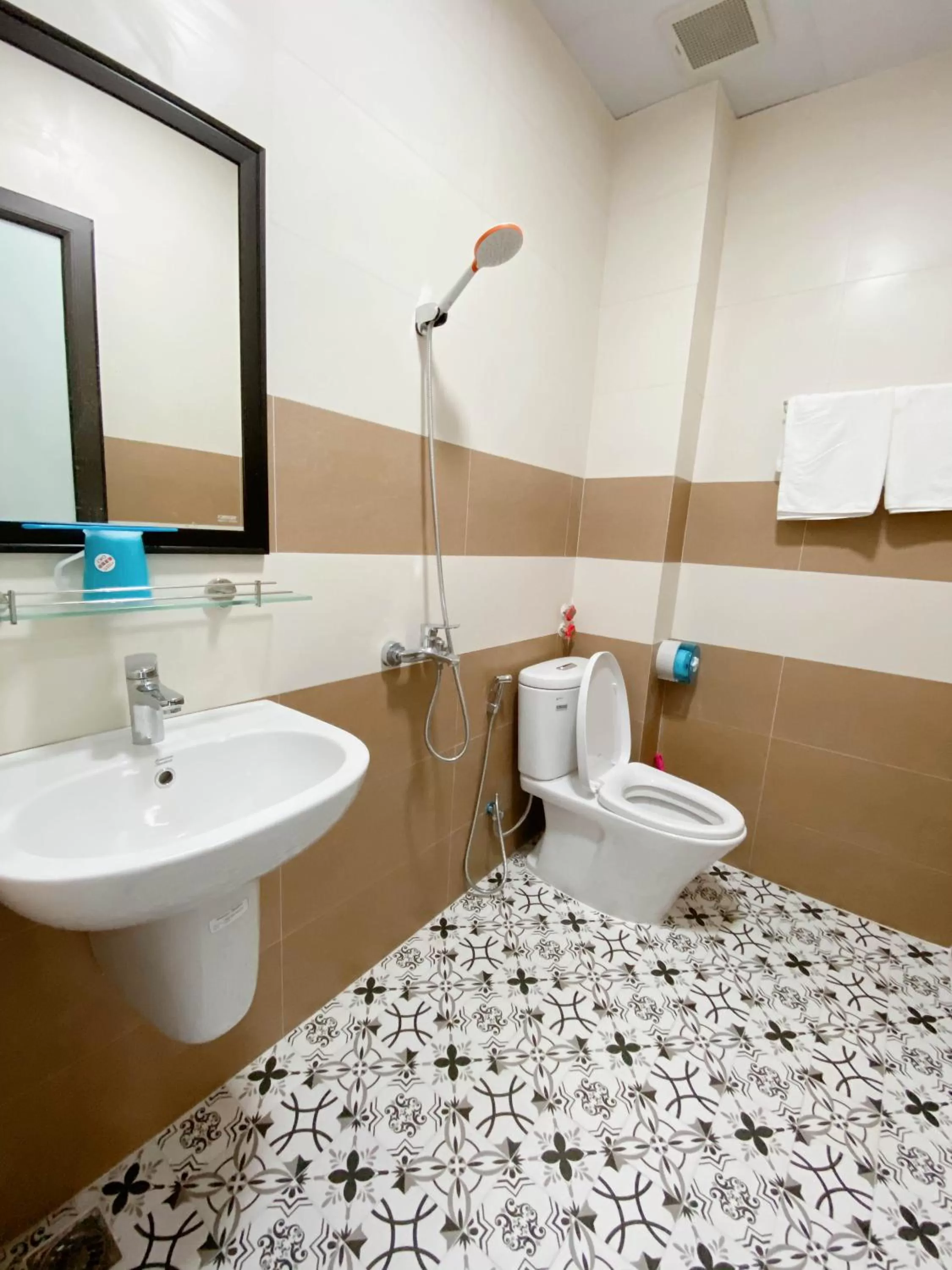 Bathroom in Đình Vũ 3 Motel