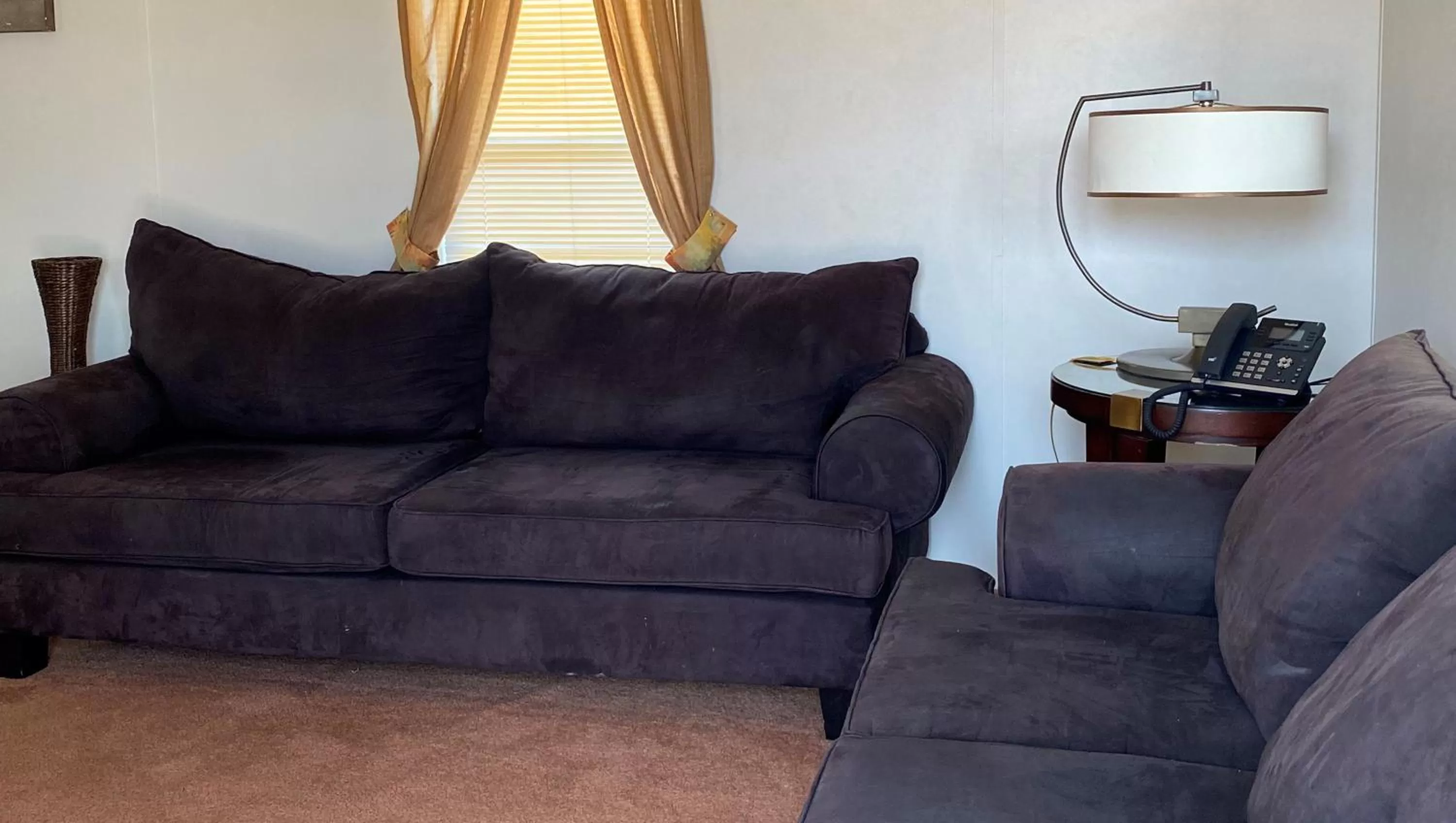 Living room in Ticaboo Lodge