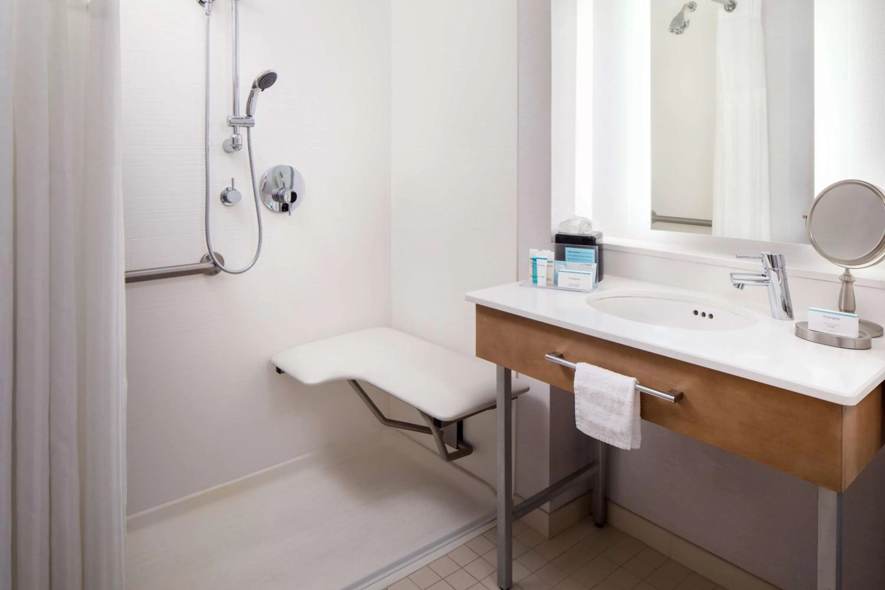 Bathroom in Hampton Inn & Suites by Hilton Miami Downtown/Brickell