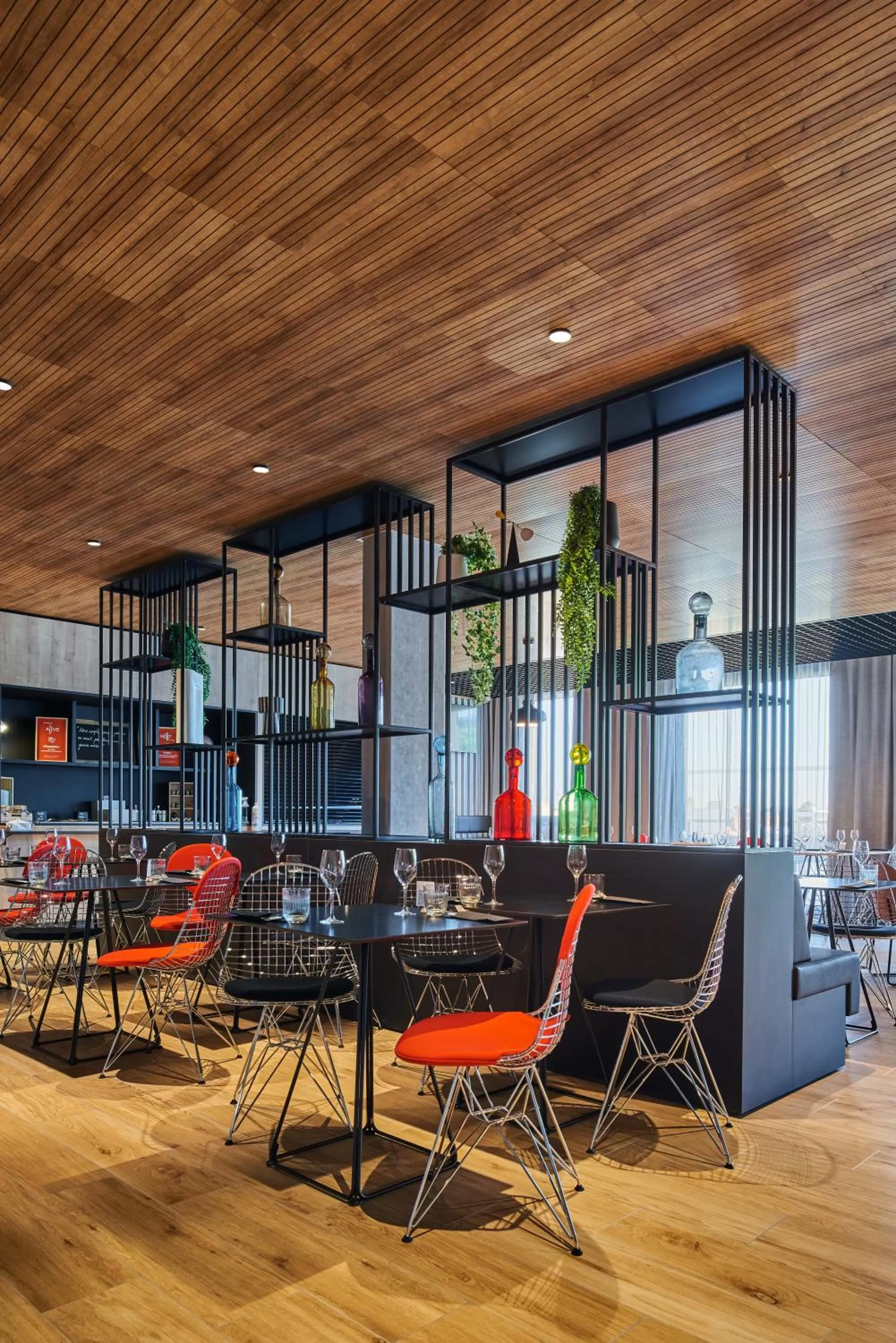 Restaurant/places to eat in Ibis Montlhery Paris Sud