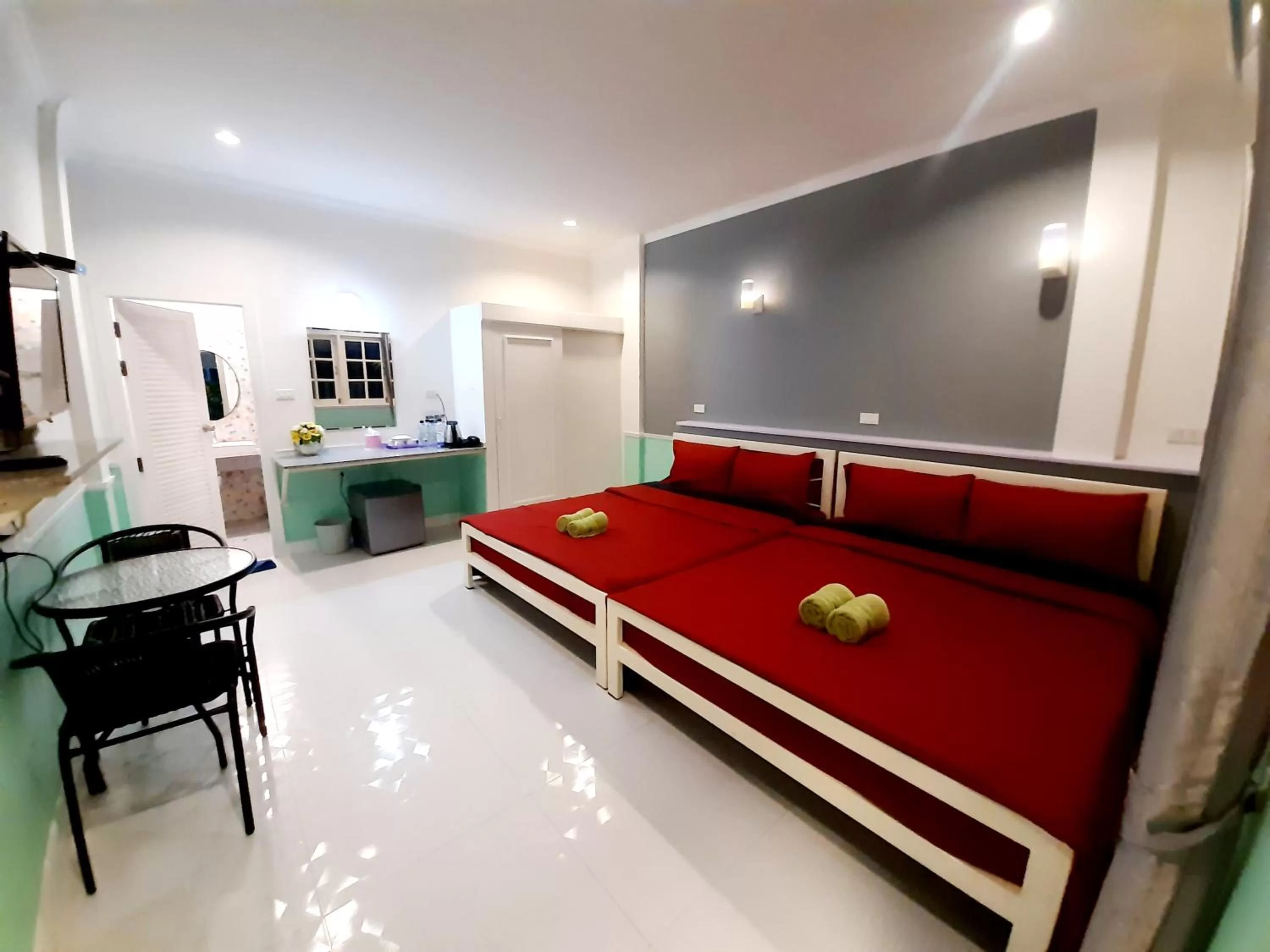 Fancy Carp Resort Hua-Hin