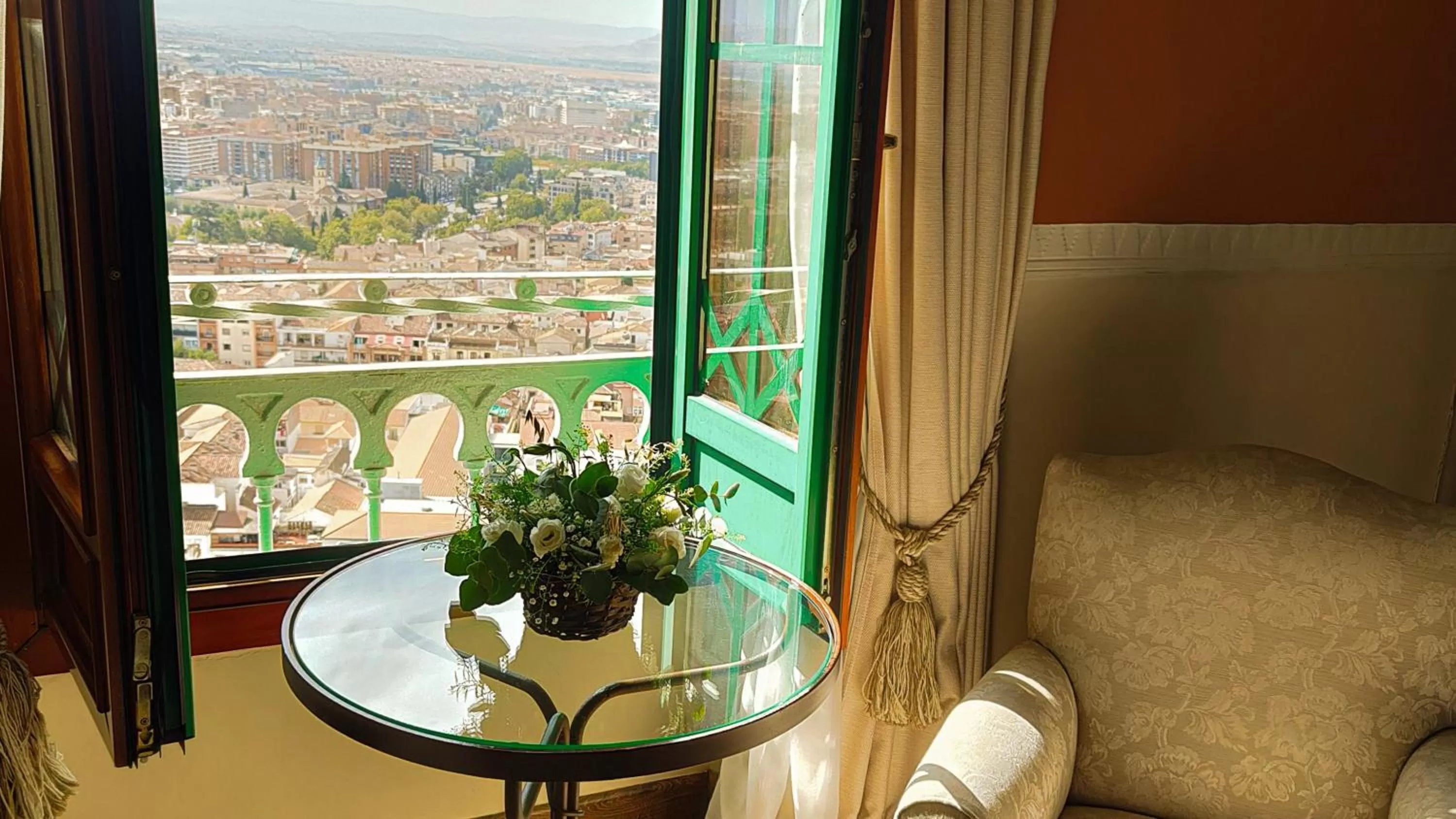 Classic Double or Twin Room with City View in Alhambra Palace Hotel