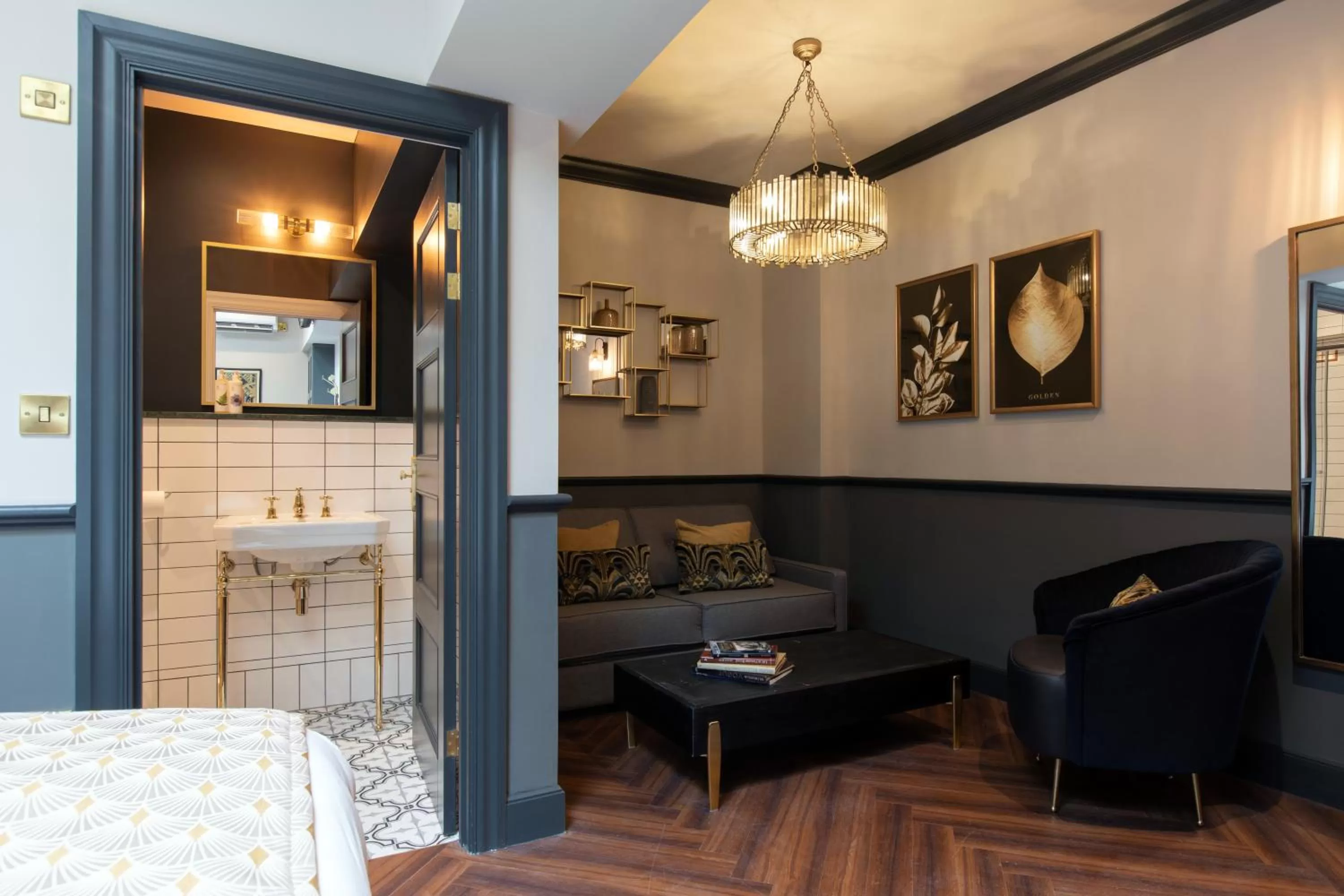 Bedroom, Seating Area in Hort's Townhouse
