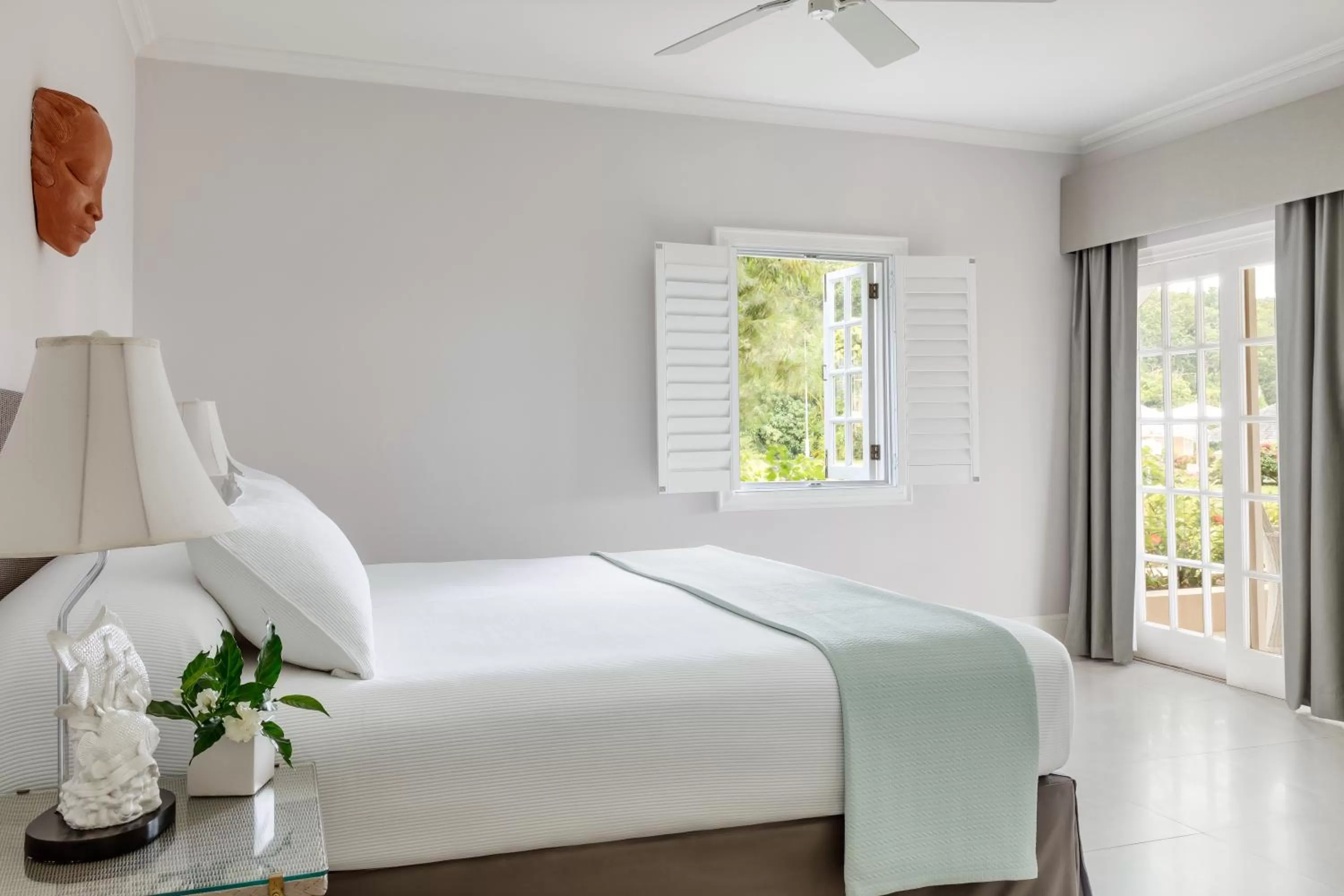 Bed in Couples Sans Souci