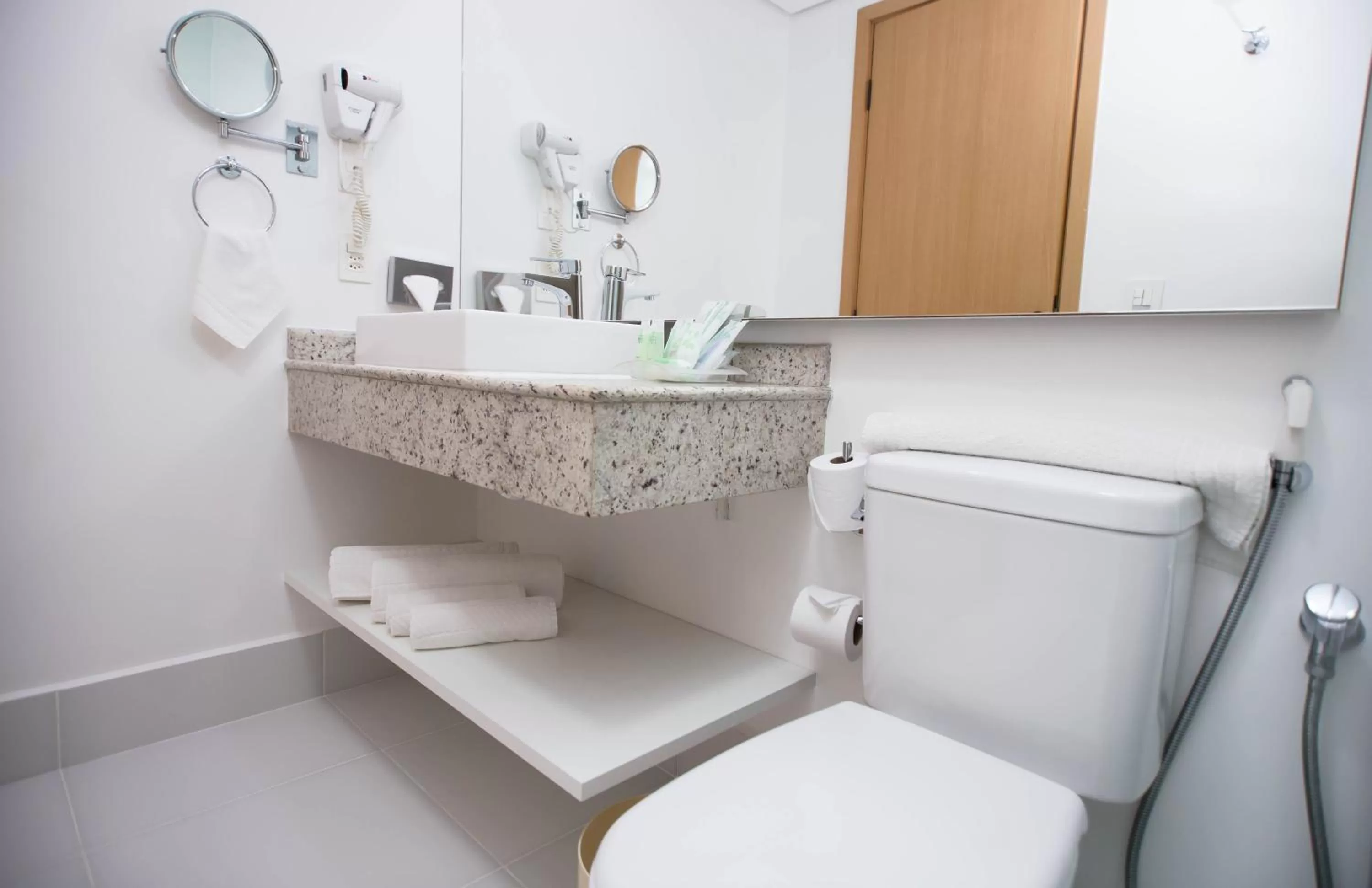 Standard Room with Two Single Beds - single occupancy - High Floor  in Holiday Inn Sao Paulo Parque Anhembi by IHG