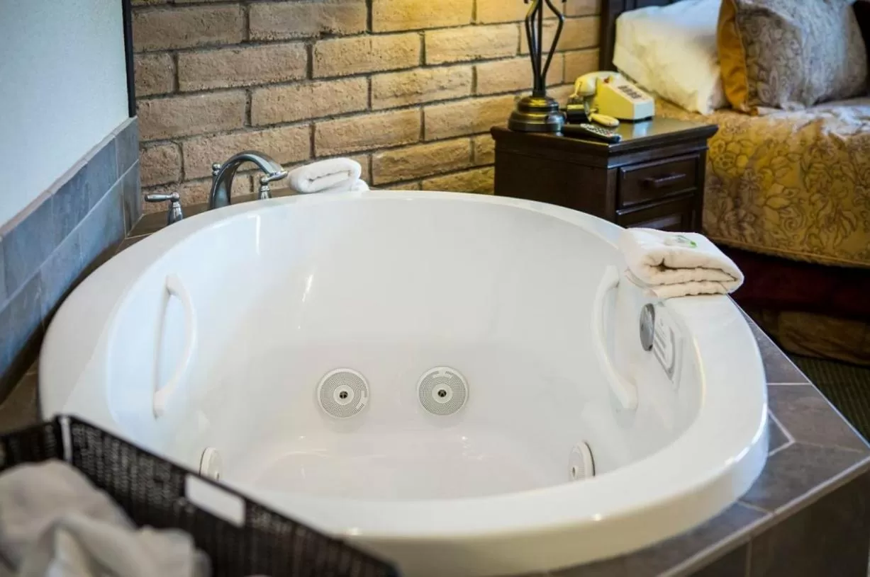 Decorative detail in The Stagecoach Inn