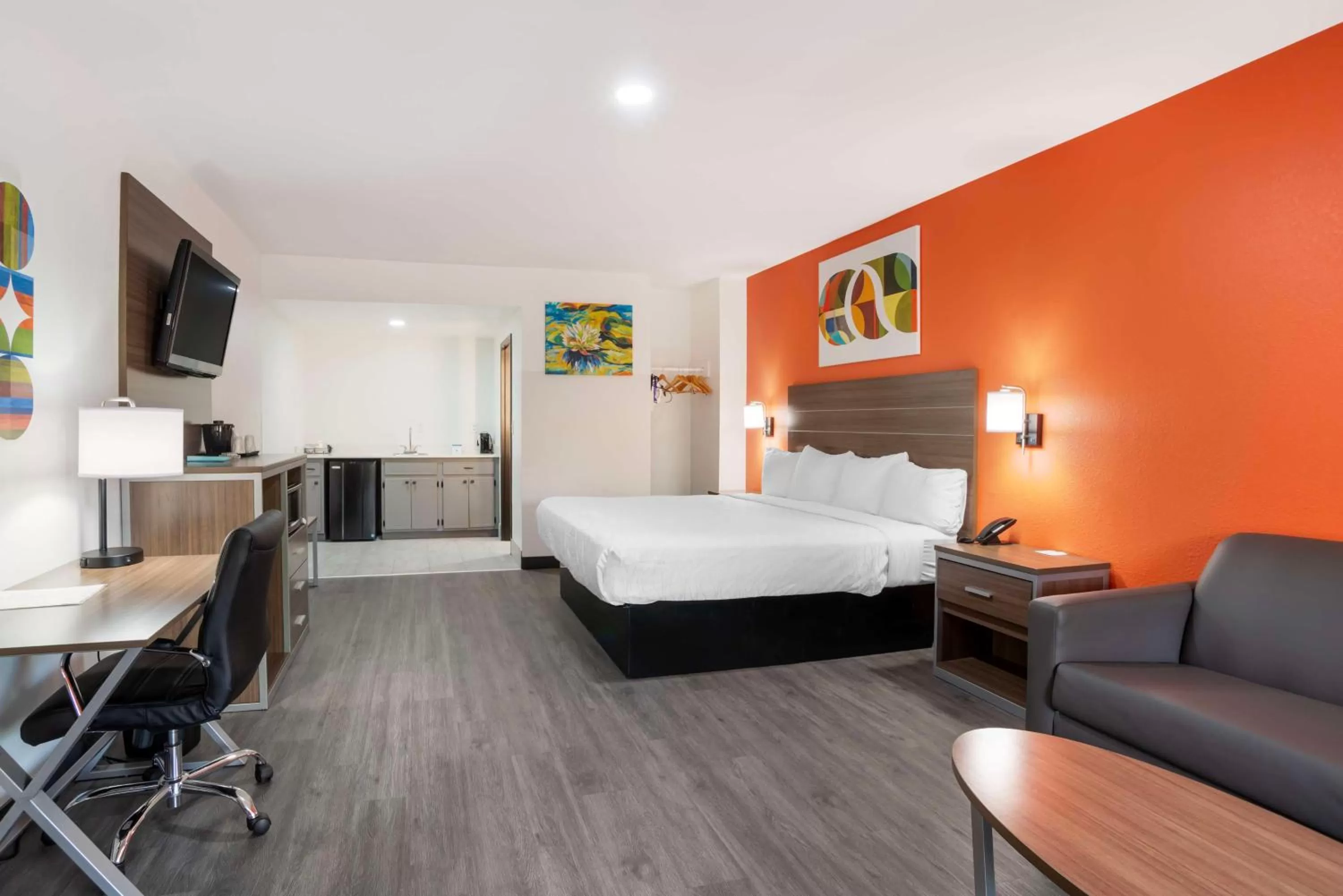 Bedroom, Bed in Best Western Statesville Inn