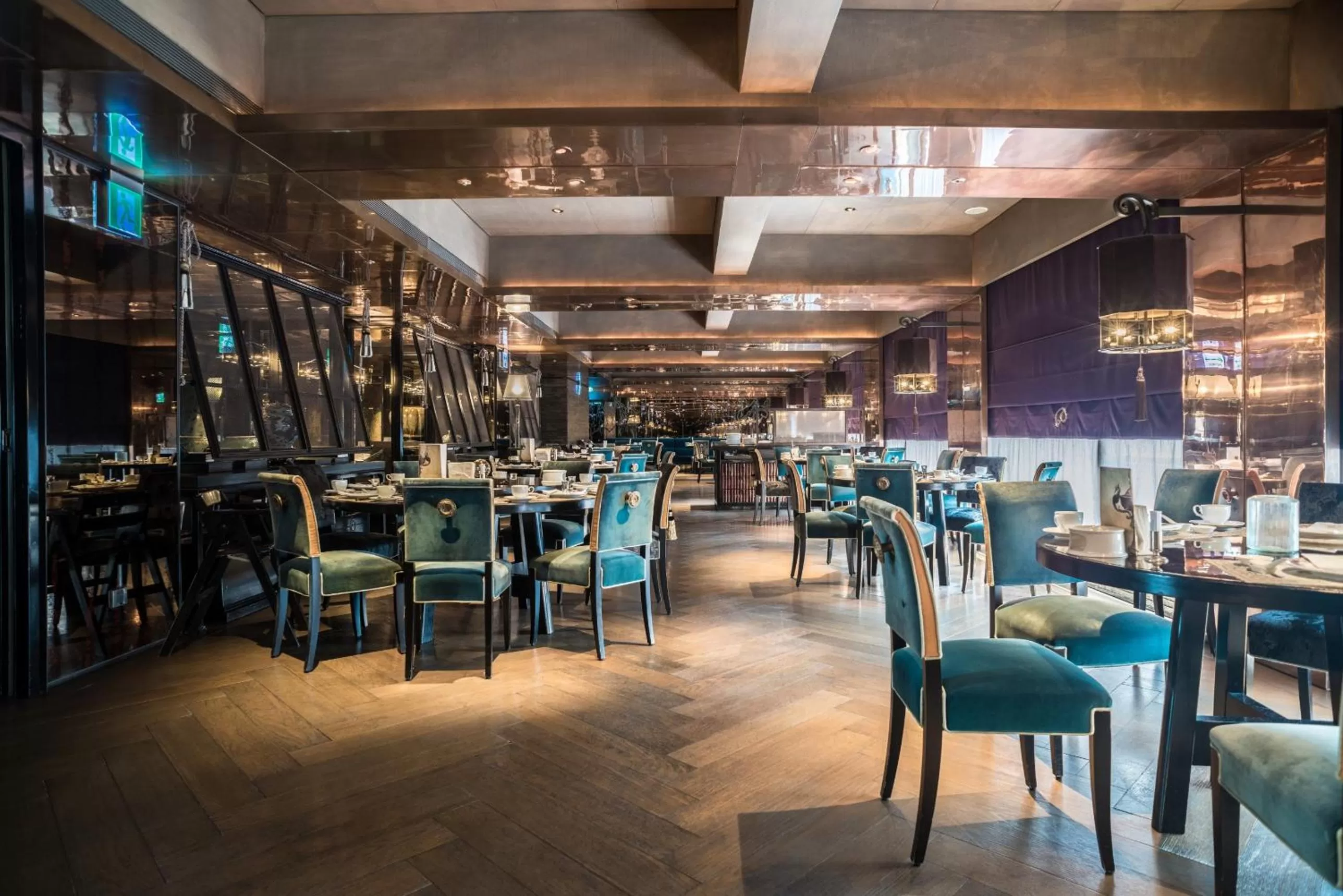 Restaurant/places to eat in Palais de Chine Hotel