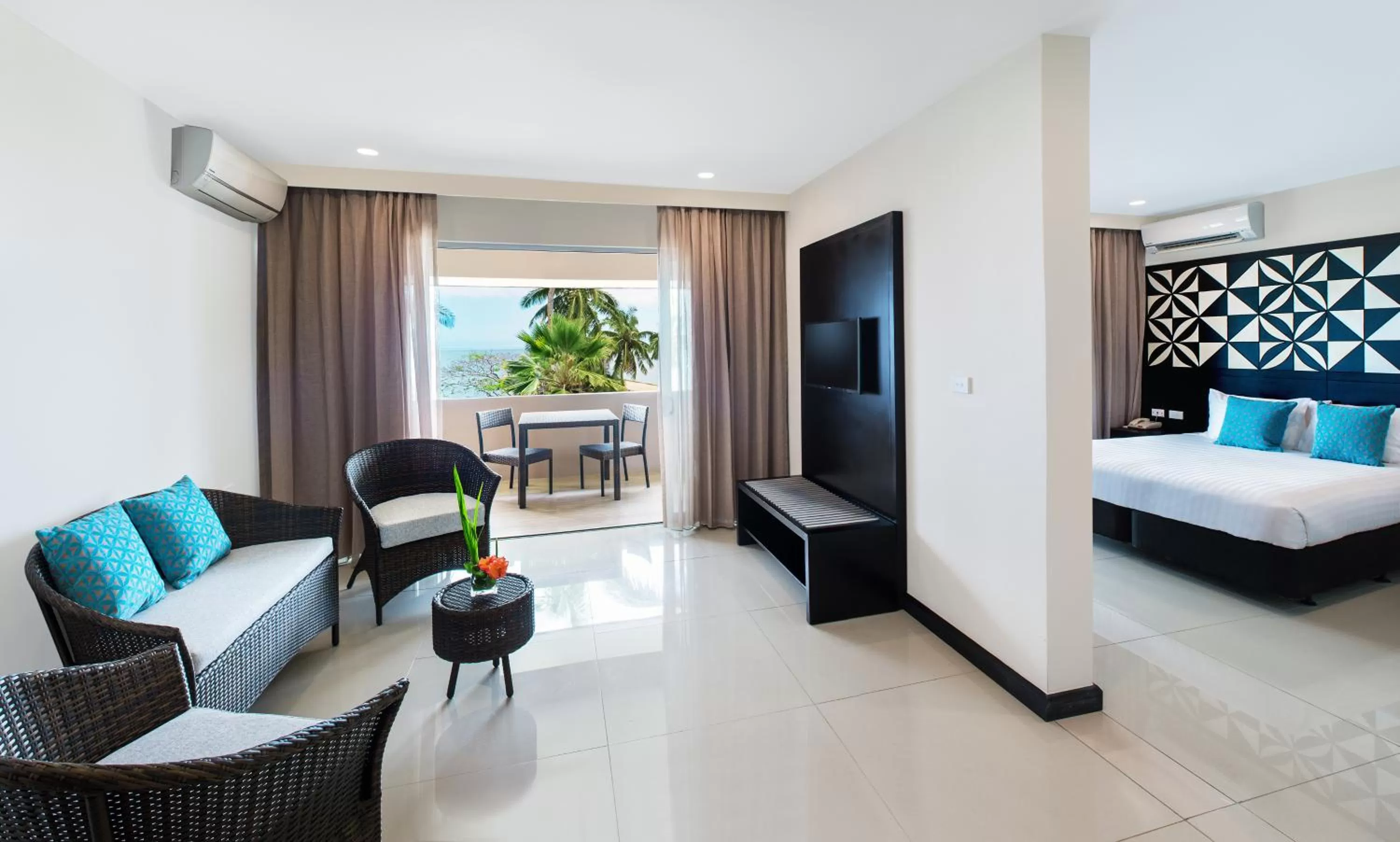 Bedroom, Bed in Tanoa International Dateline Hotel