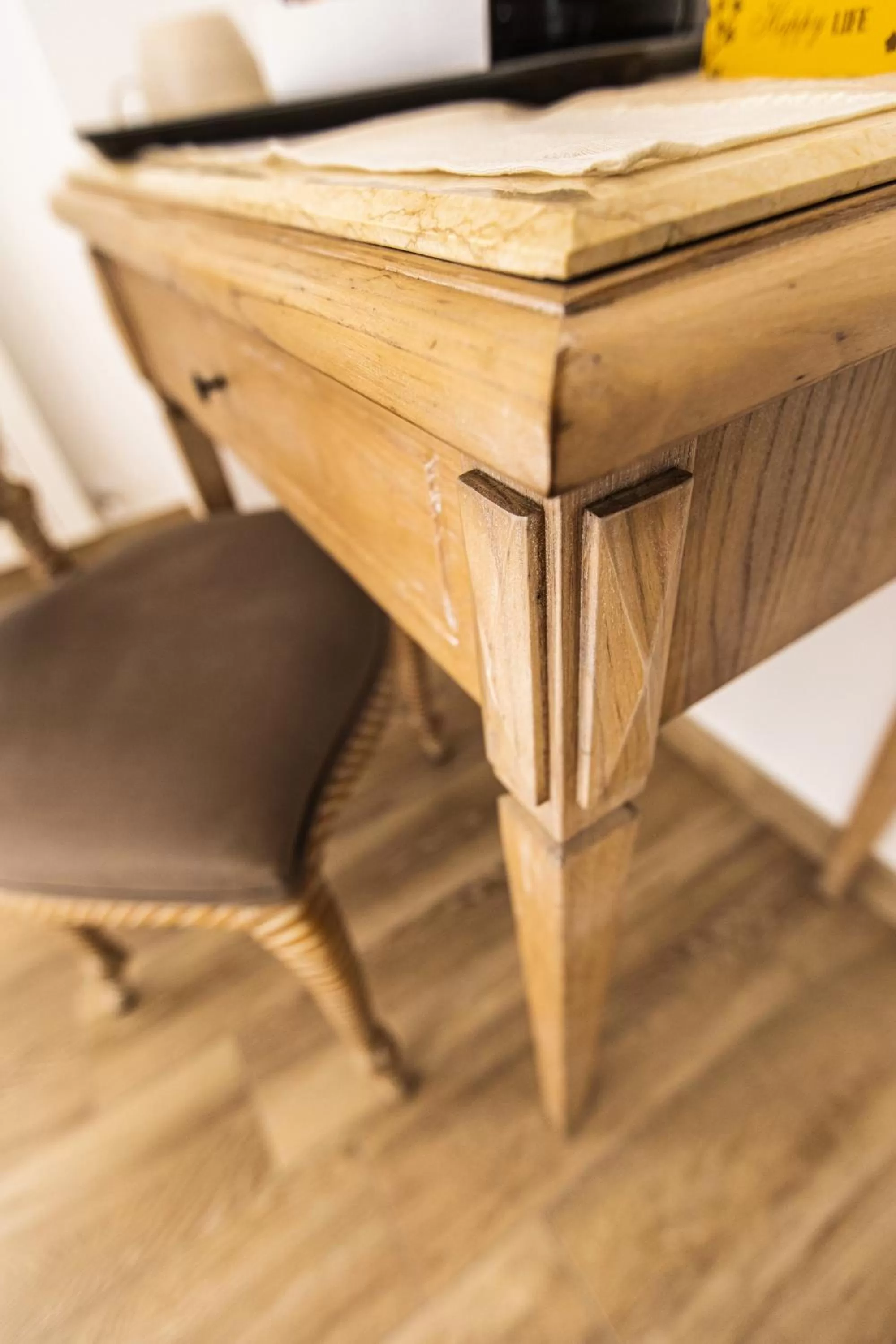 Decorative detail in Al Chiaro di Luna