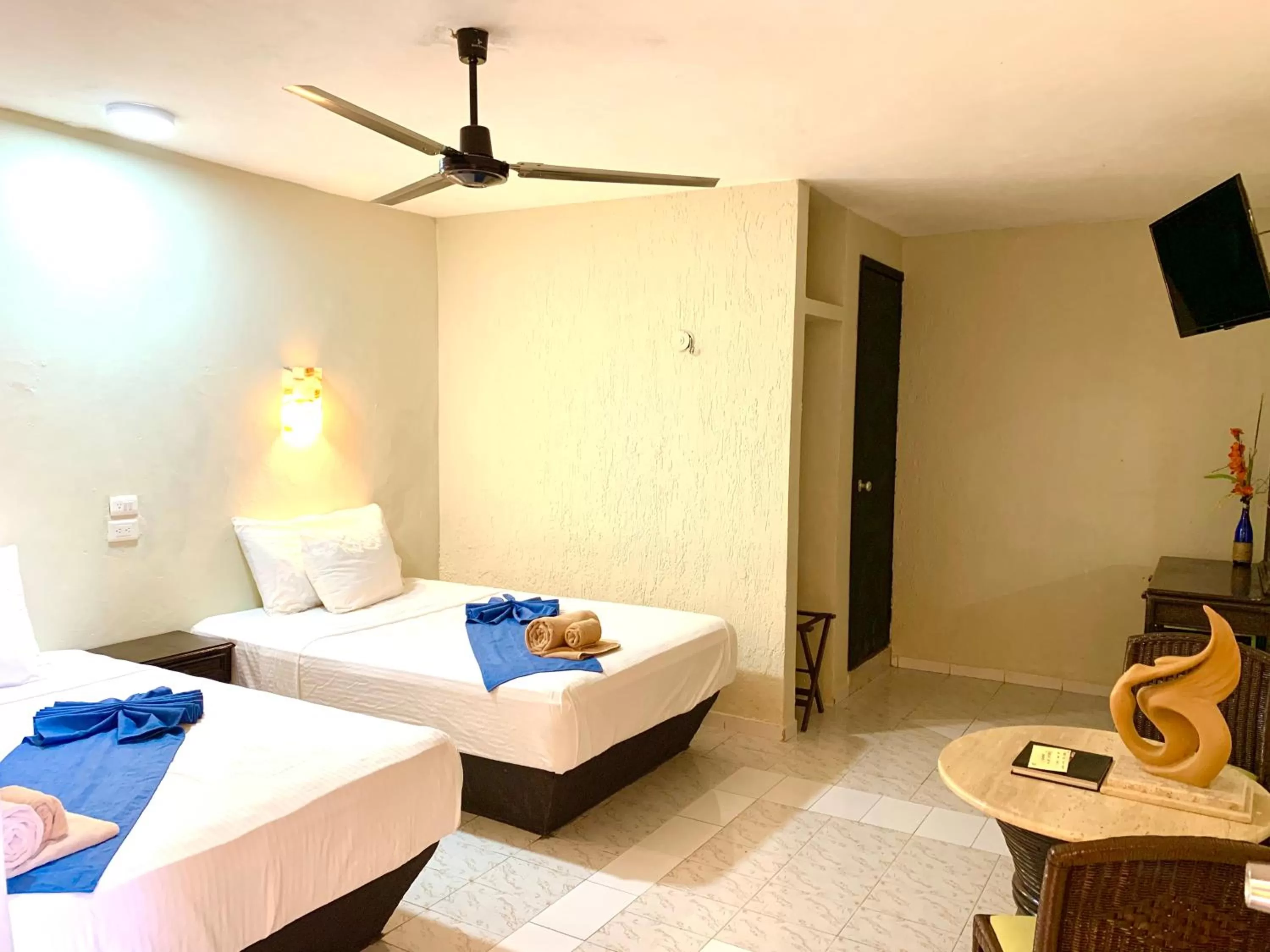 Bed in Hotel Green River