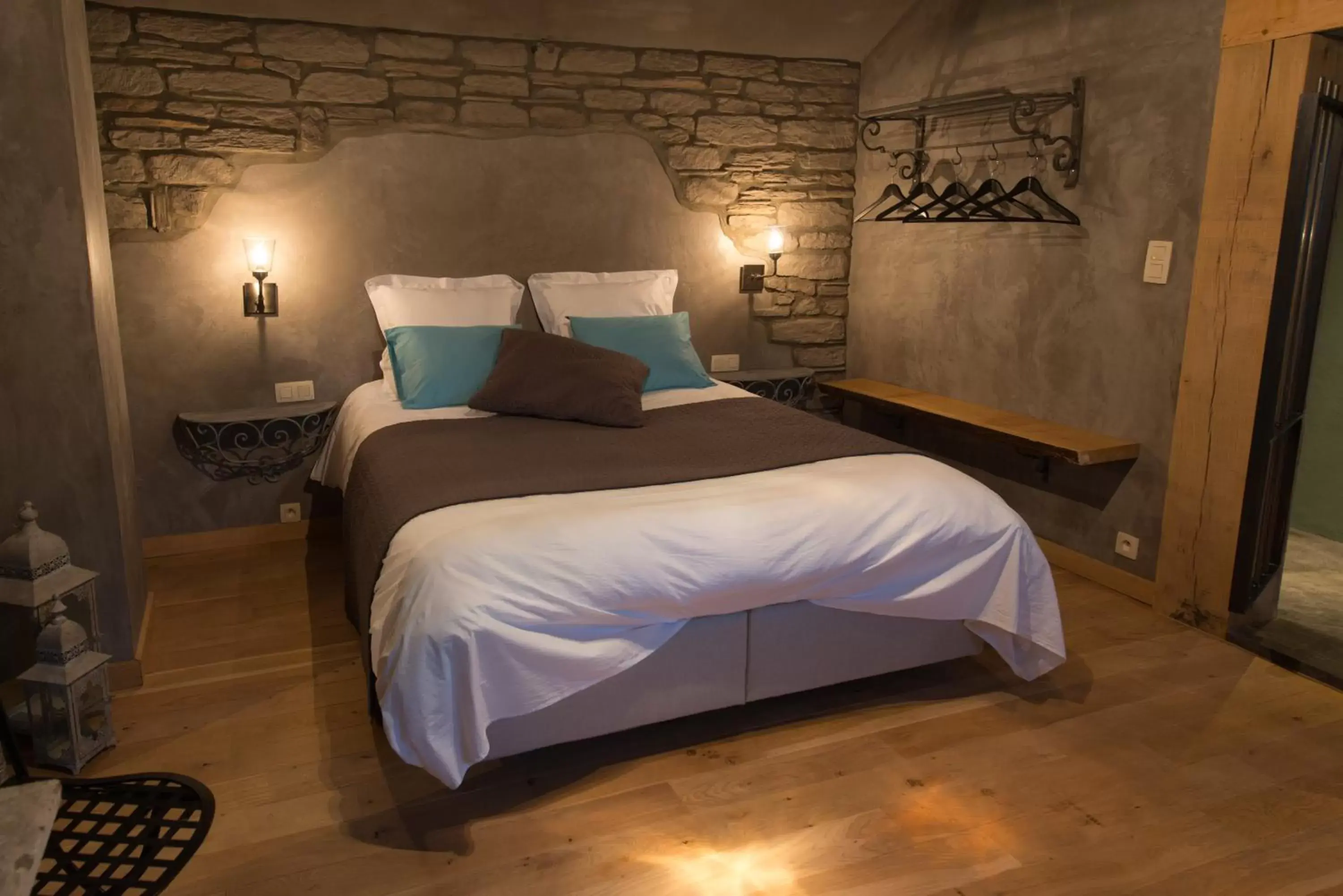 Double Room in Les Chambres du Vivier, chambres d'hôtes et gîte - à 100m - Double Room in Les Chambres du Vivier, chambres d'hôtes et gîte - à 100m -