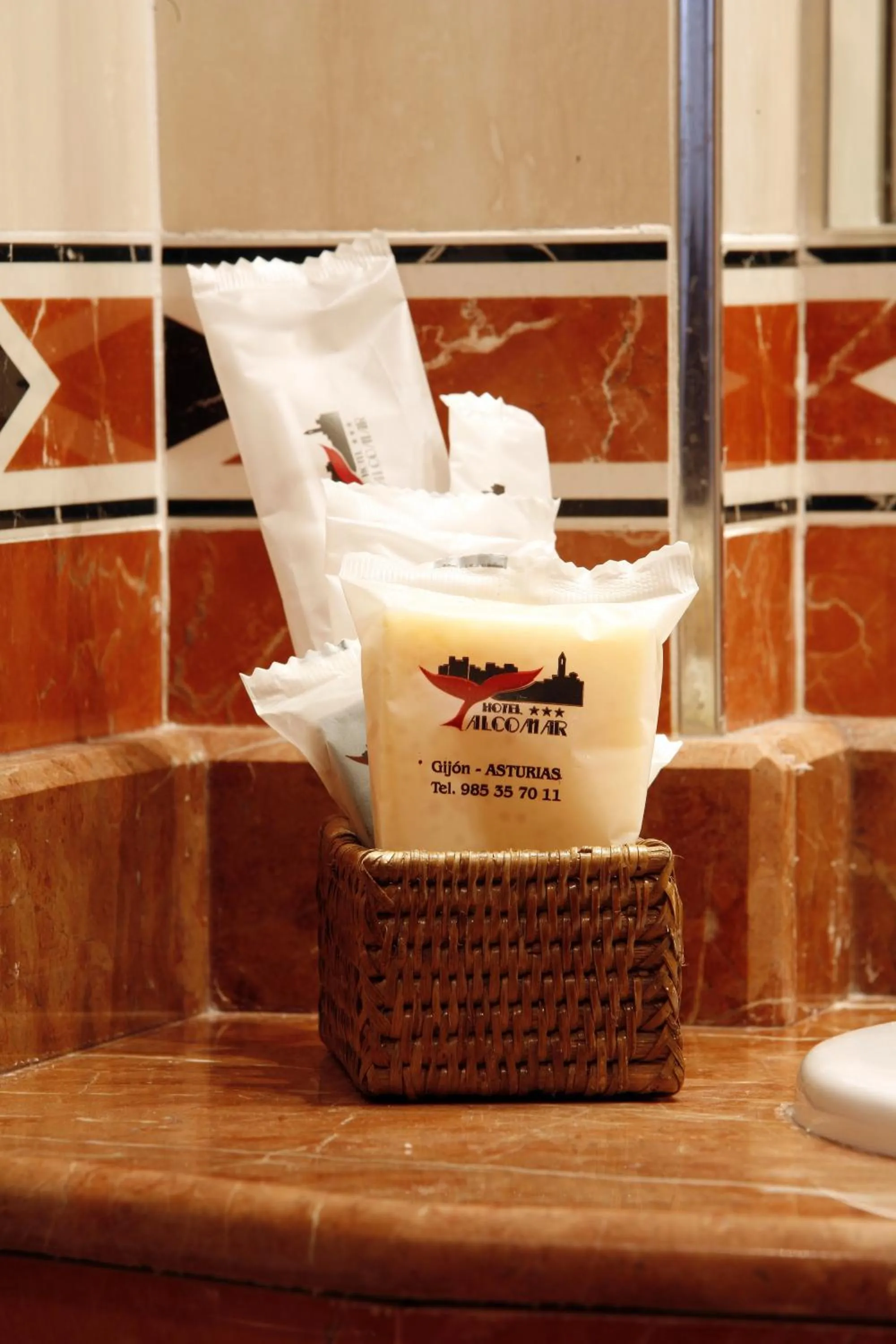 Bathroom in Hotel Alcomar