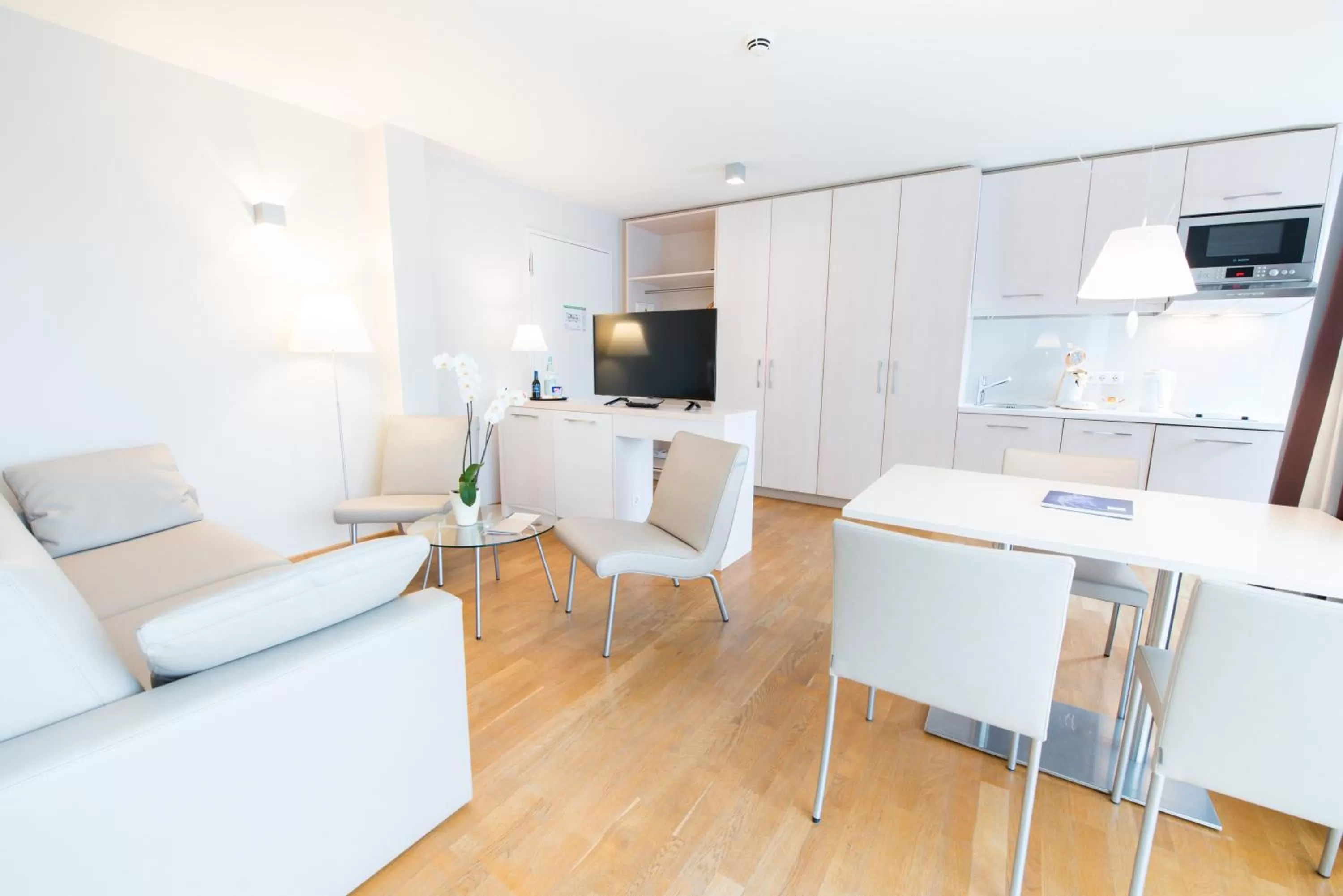 Photo of the whole room in Nymphe Strandhotel & Apartments