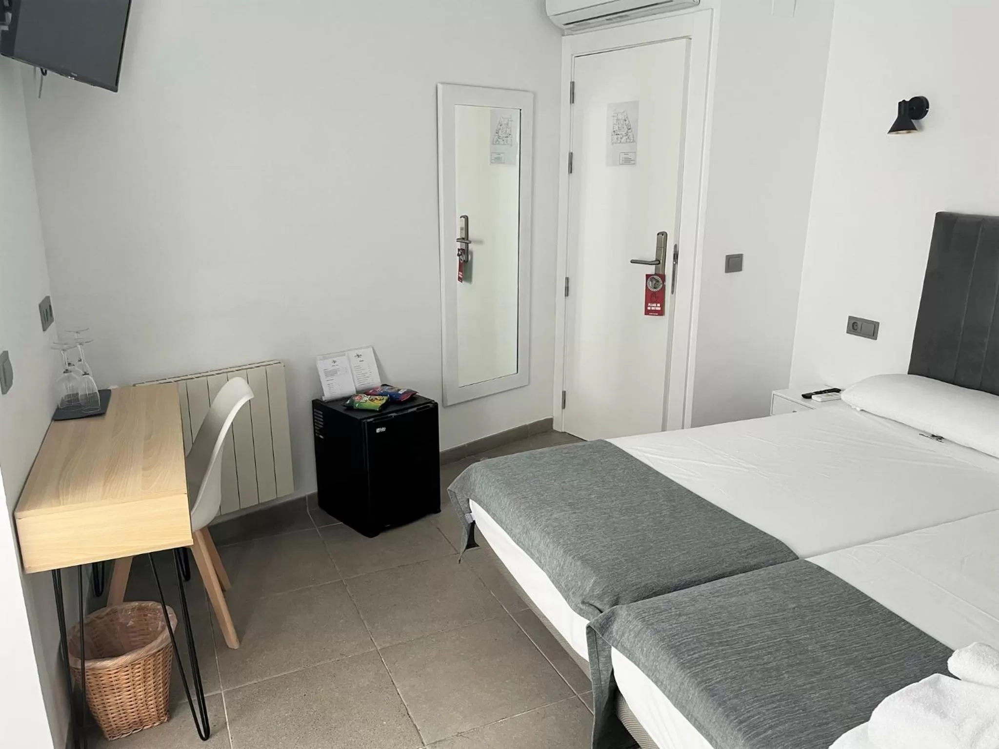 Photo of the whole room, Bed in Vitium Córdoba