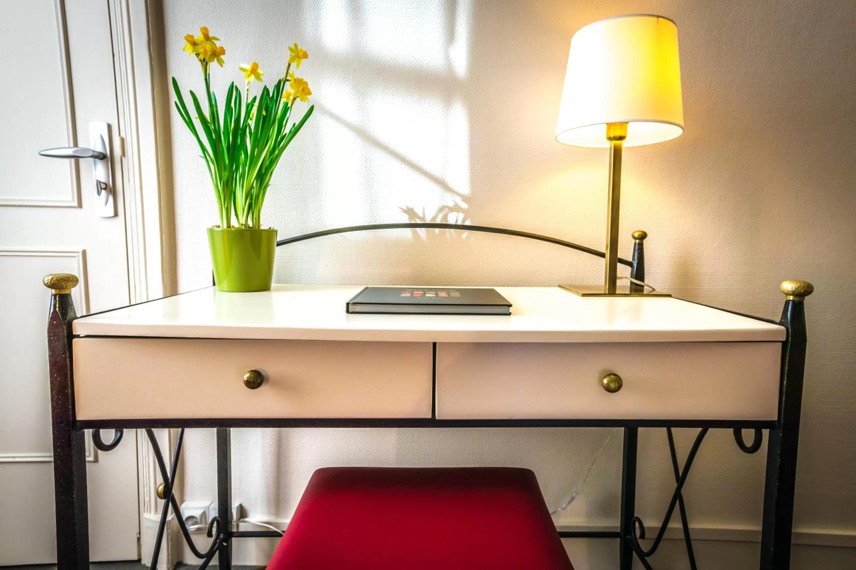 Decorative detail in Best Western Hôtel de France