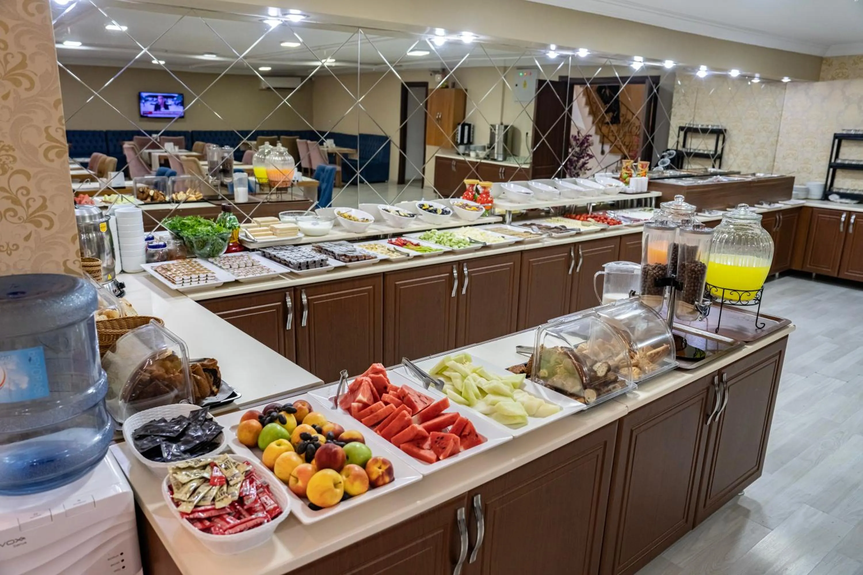 Food and drinks in Grand Hamit Hotel