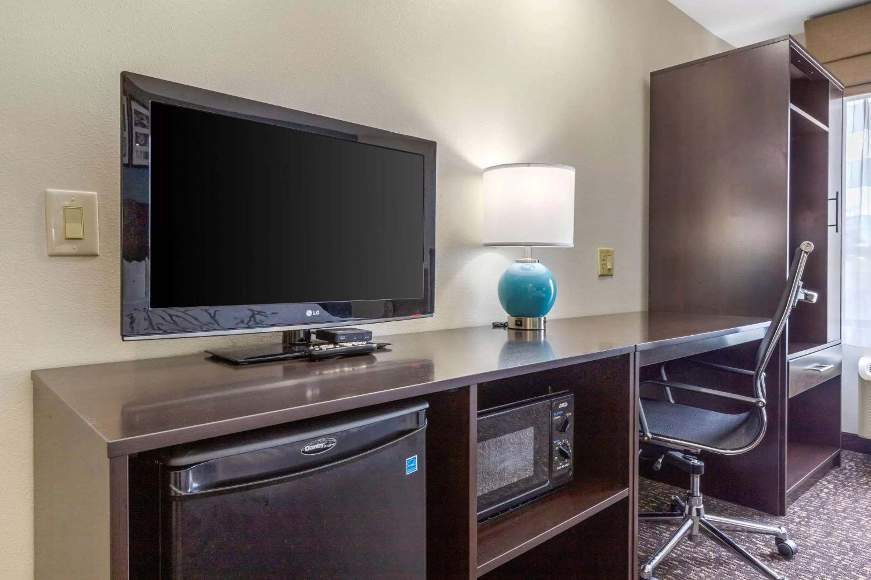 Bedroom in Sleep Inn & Suites