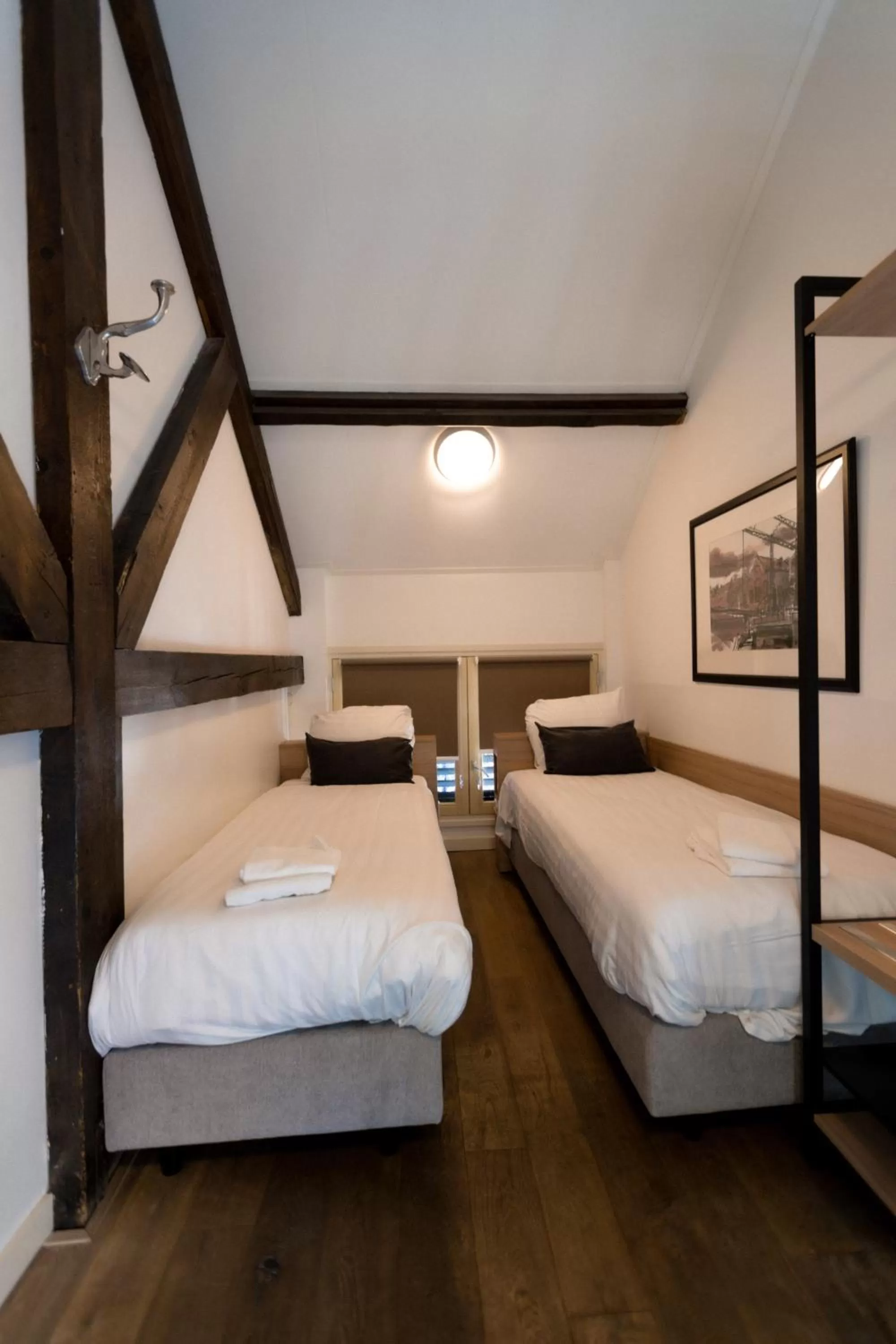 Bedroom, Bed in Plantage Garden Apartments