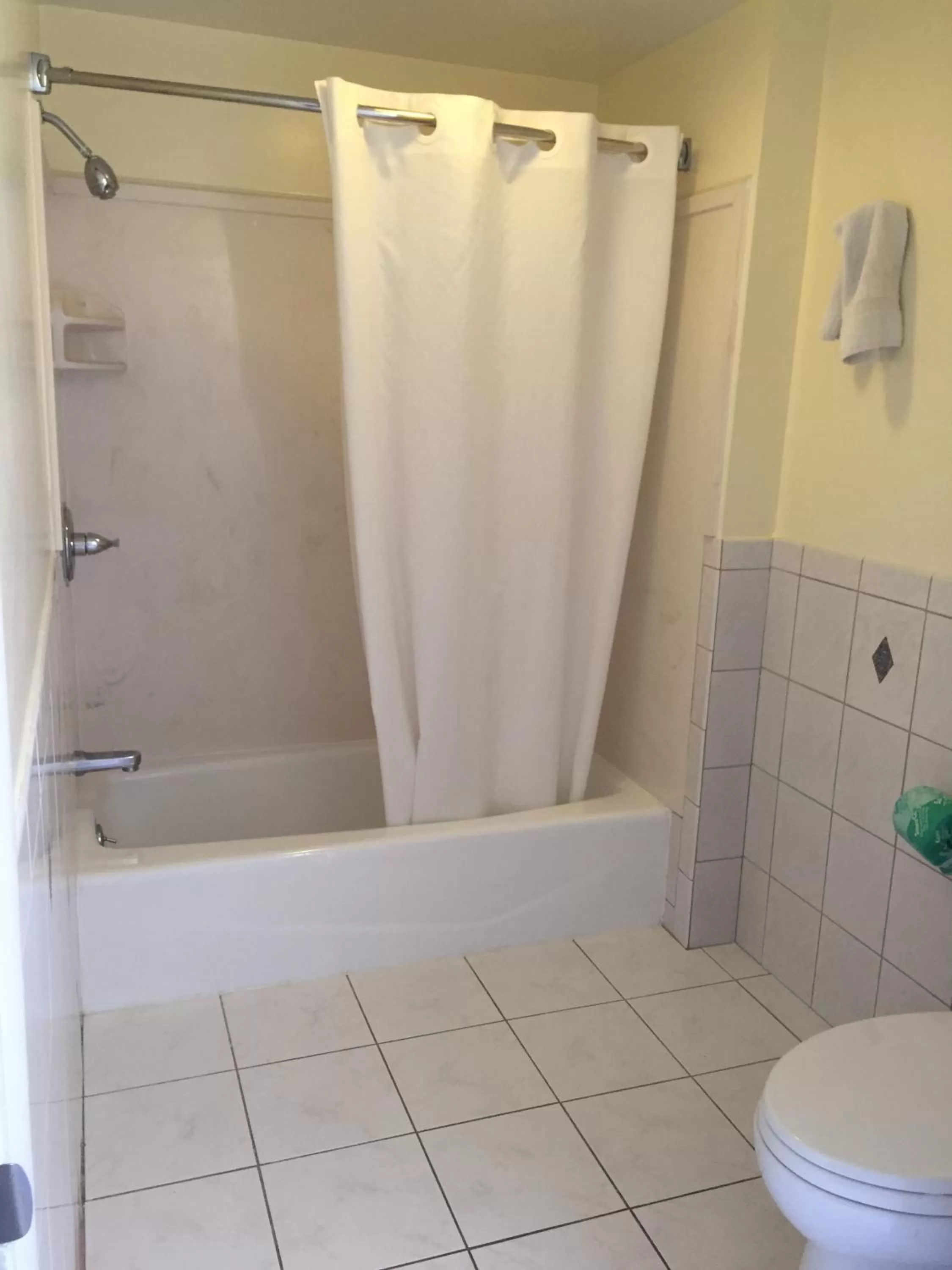 Bathroom in Surf Motel