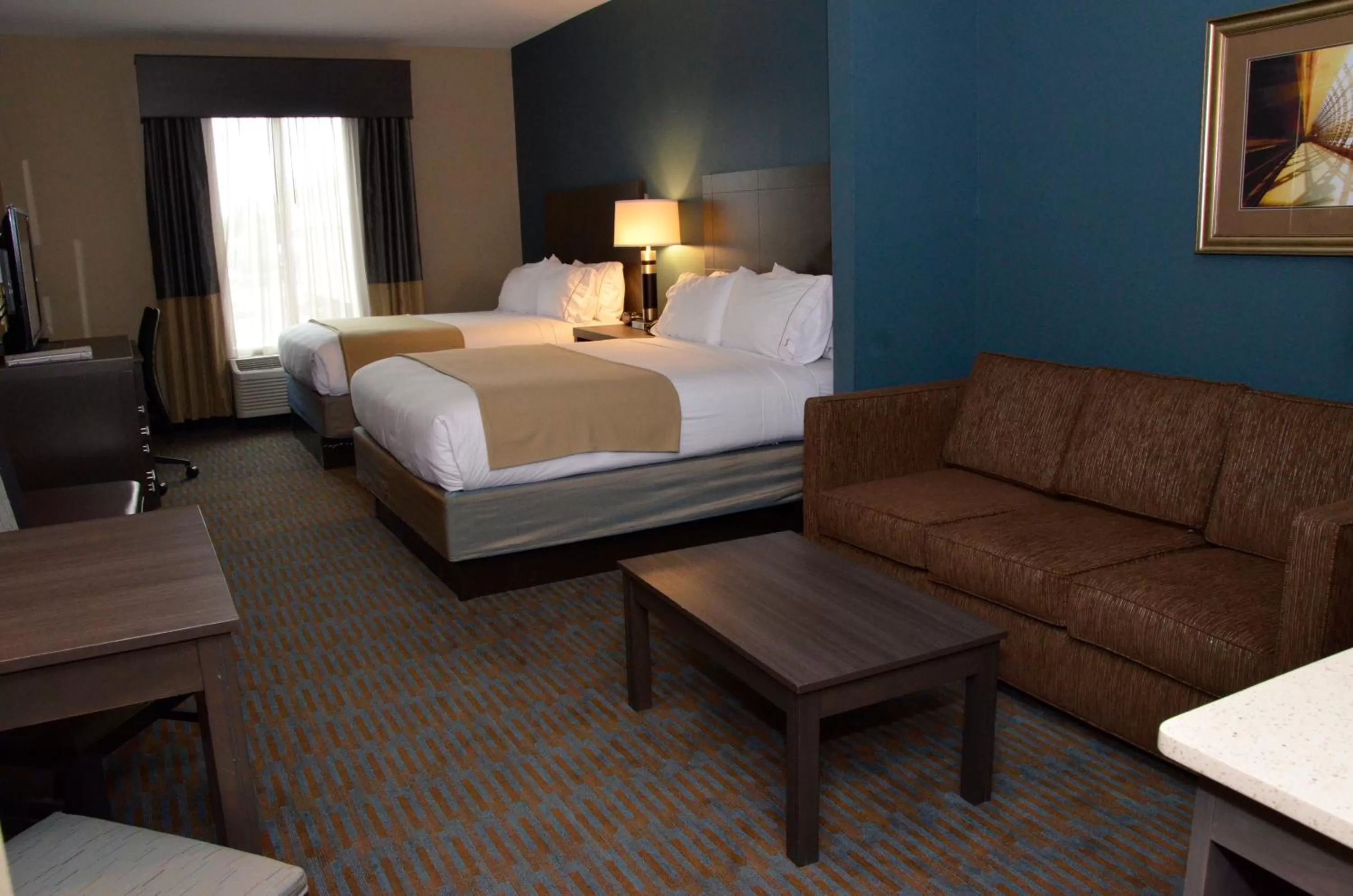 Photo of the whole room, Bed in Holiday Inn Express Hotel & Suites Goldsboro - Base Area by IHG