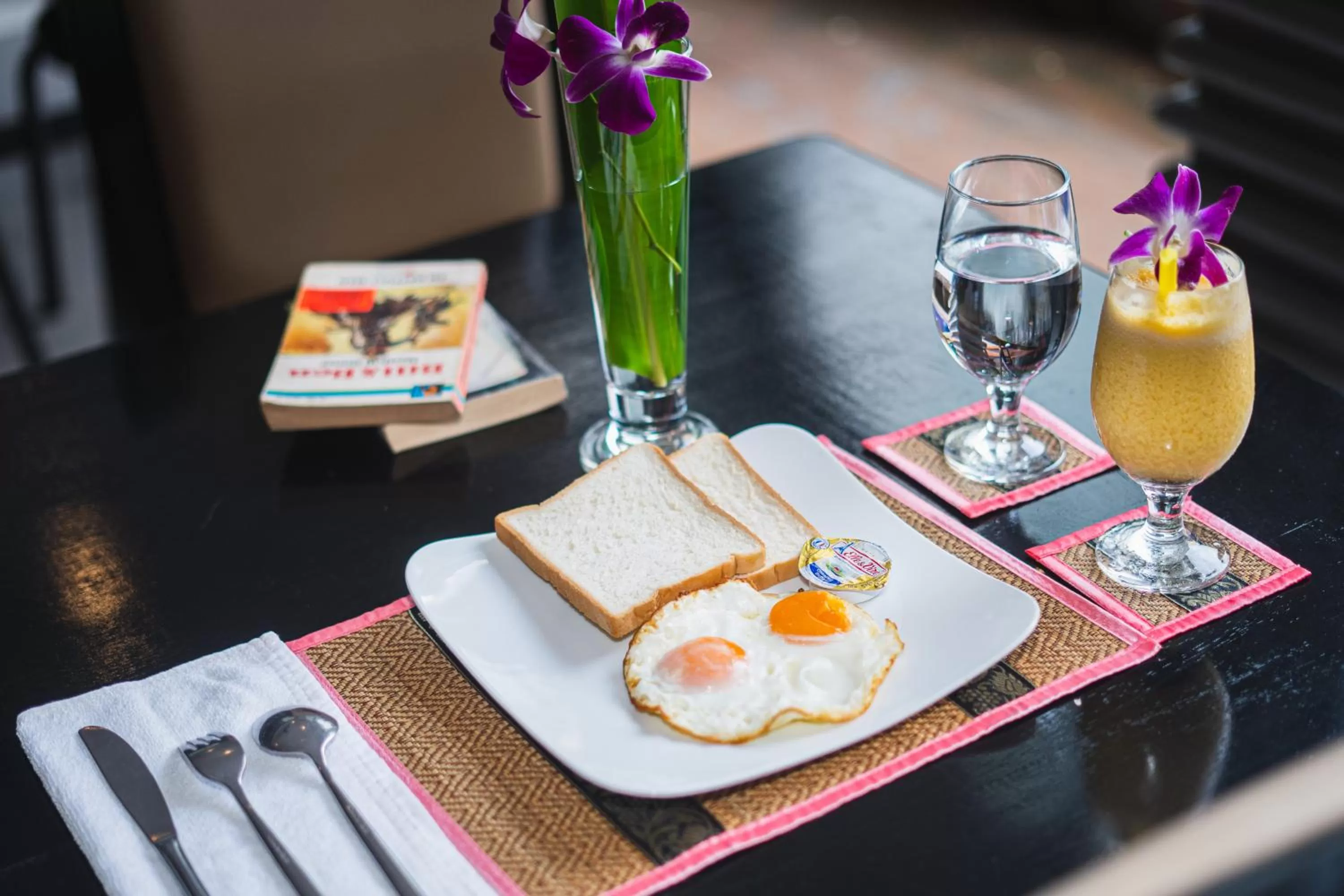 Food and drinks in The Rabbit Hole Hotel & SPA