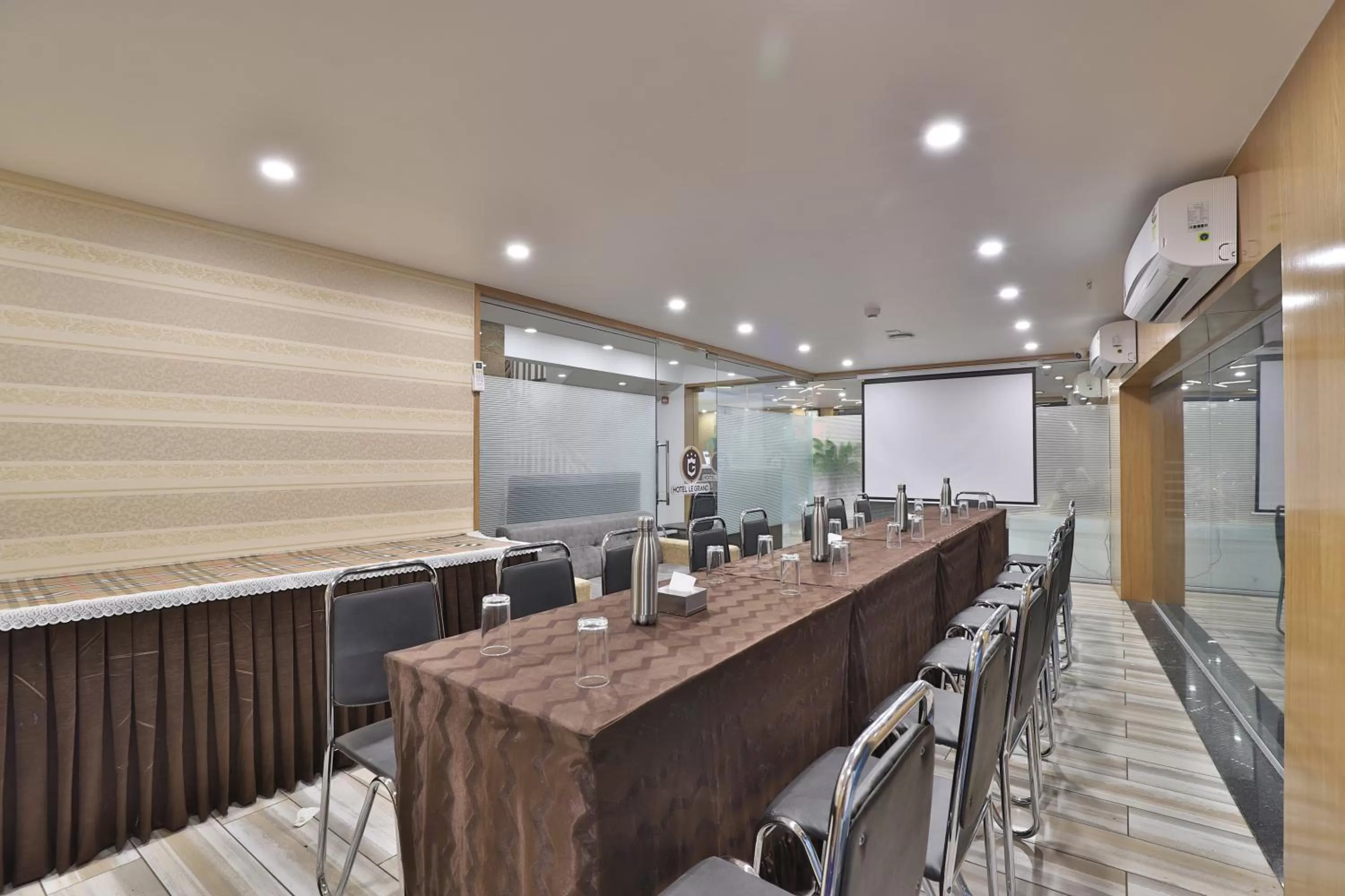 Meeting/conference room in HOTEL LE GRAND