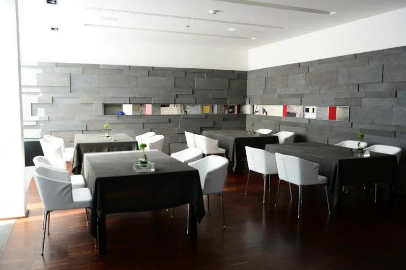 Restaurant/places to eat in BECKER´S Hotel & Restaurant