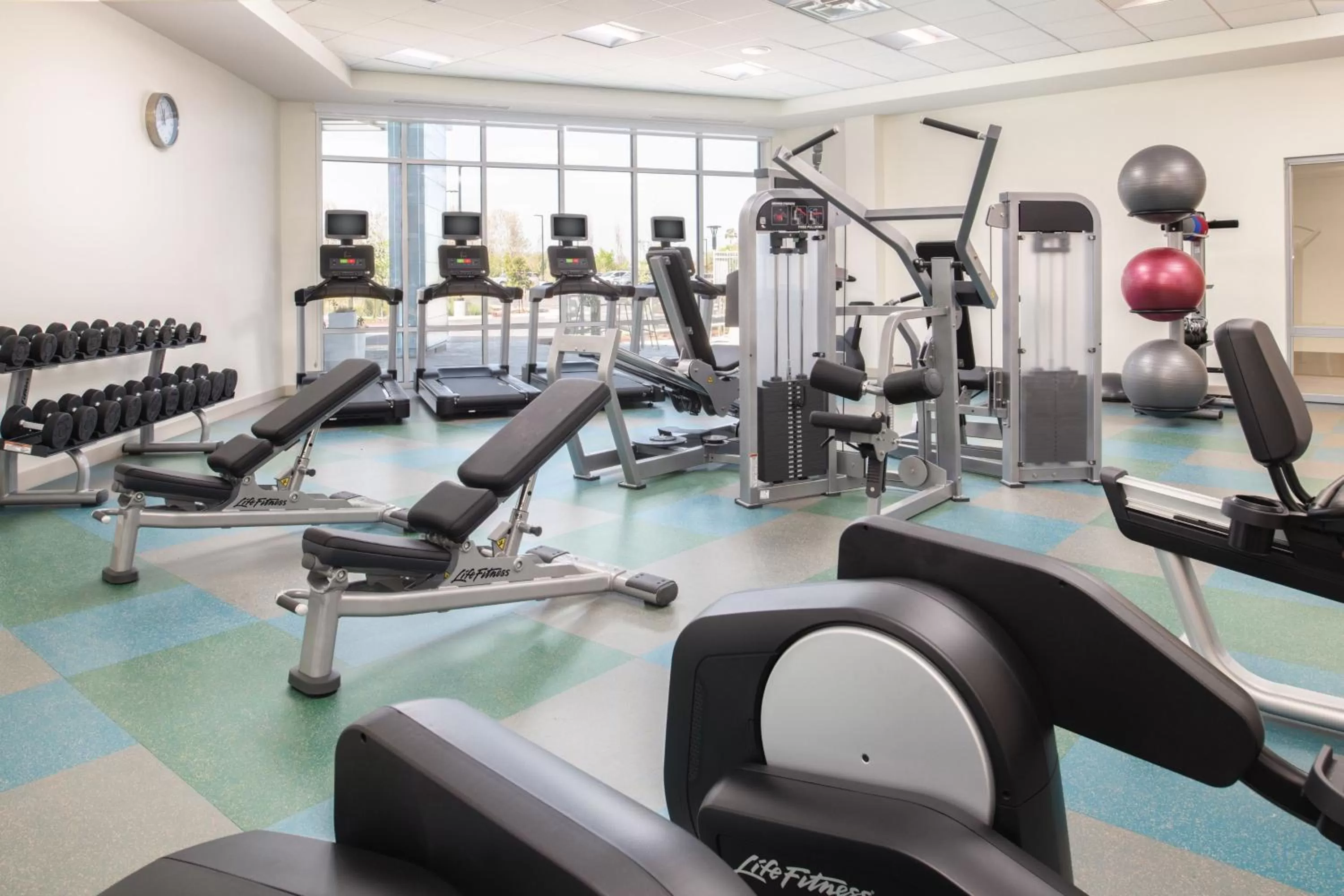 Fitness centre/facilities in Element San Jose Milpitas