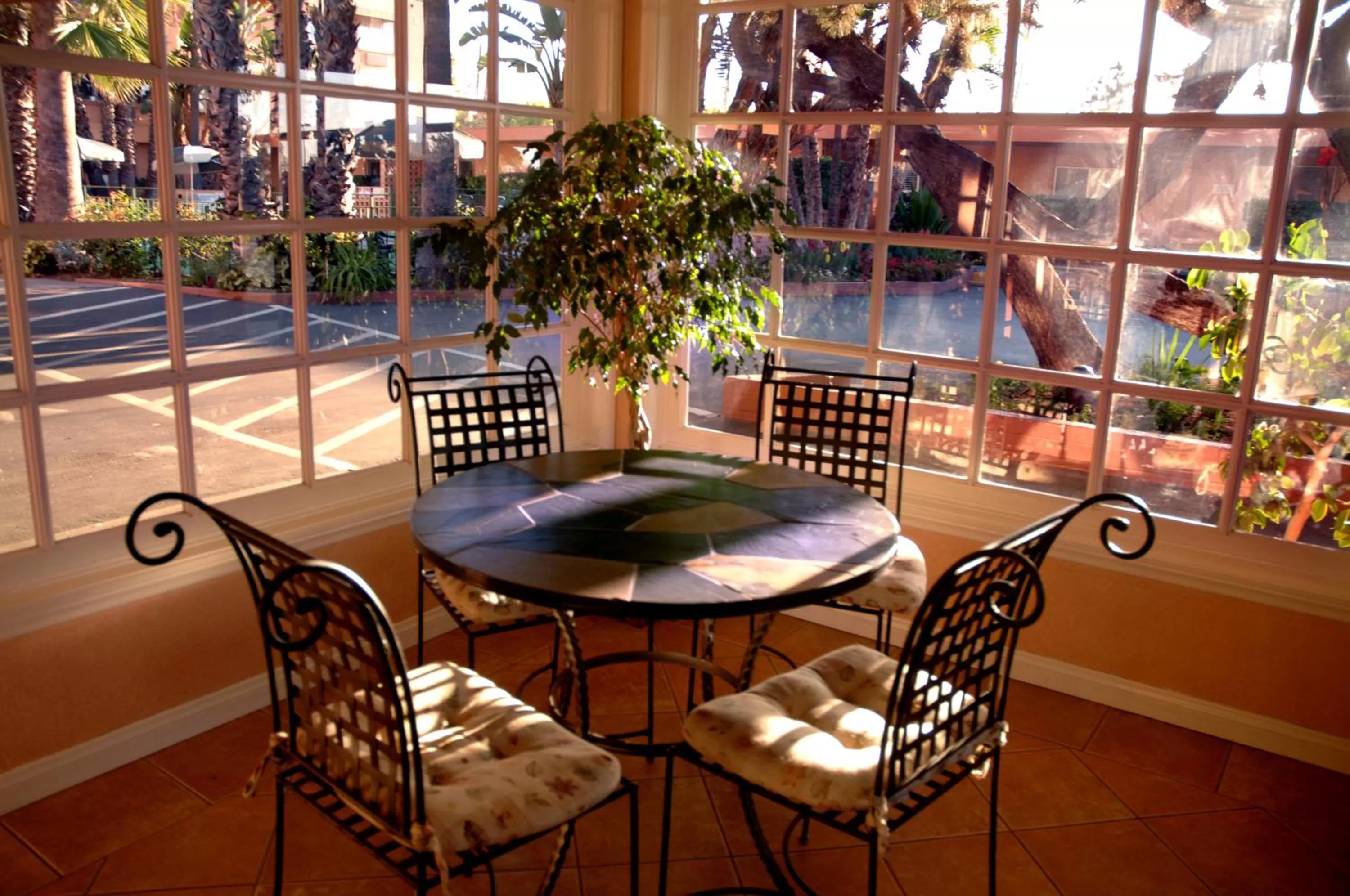 Lobby or reception in Saga Motor Hotel Pasadena