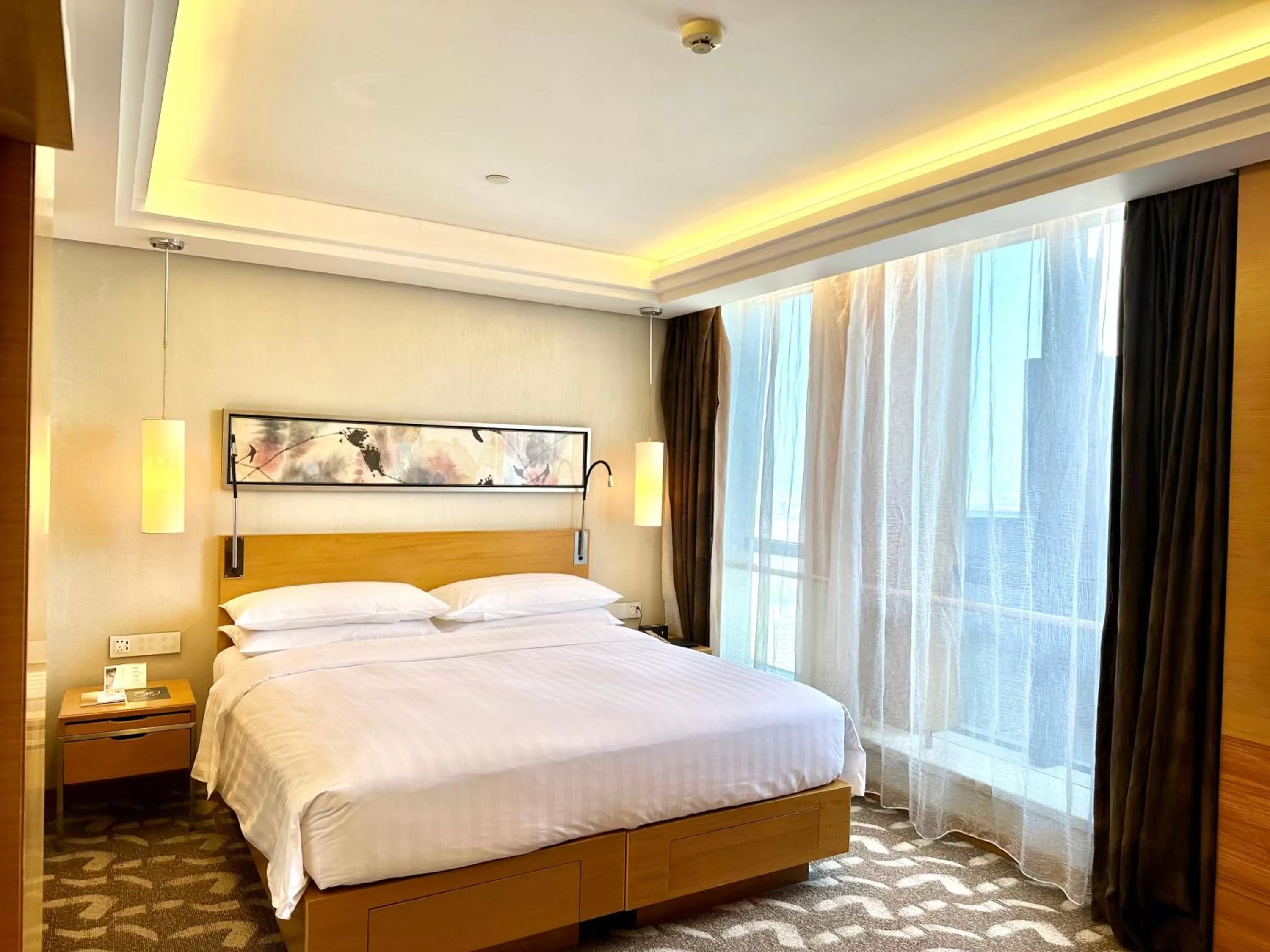 Bedroom, Bed in Swissotel Foshan, Guangdong