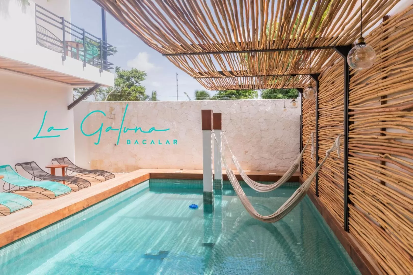 Swimming pool in La Galuna Bacalar