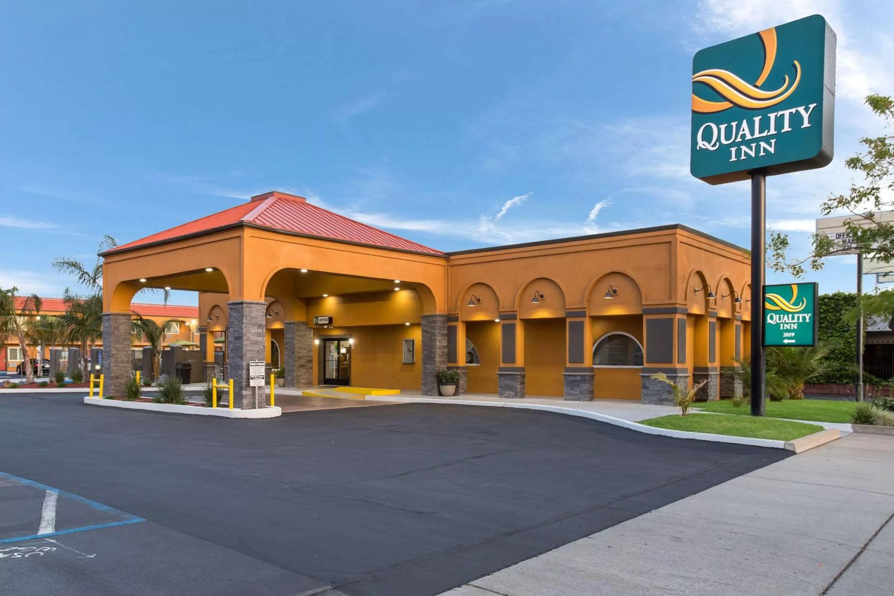 Property building in Quality Inn Redding near I-5