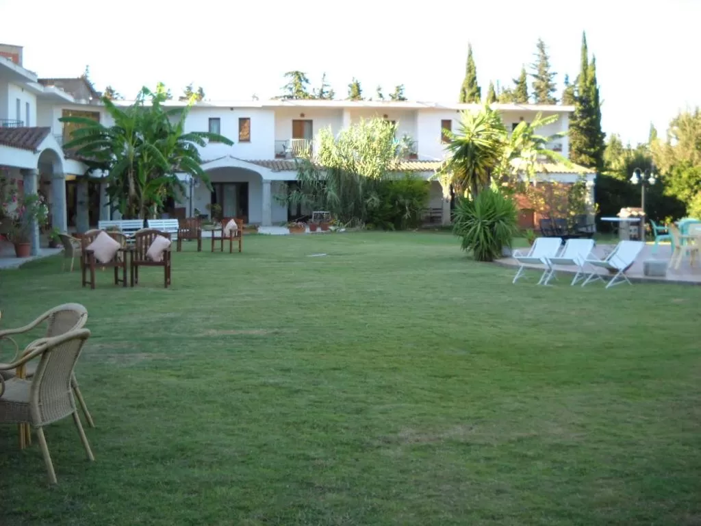 Property building in Hotel Domu Incantada