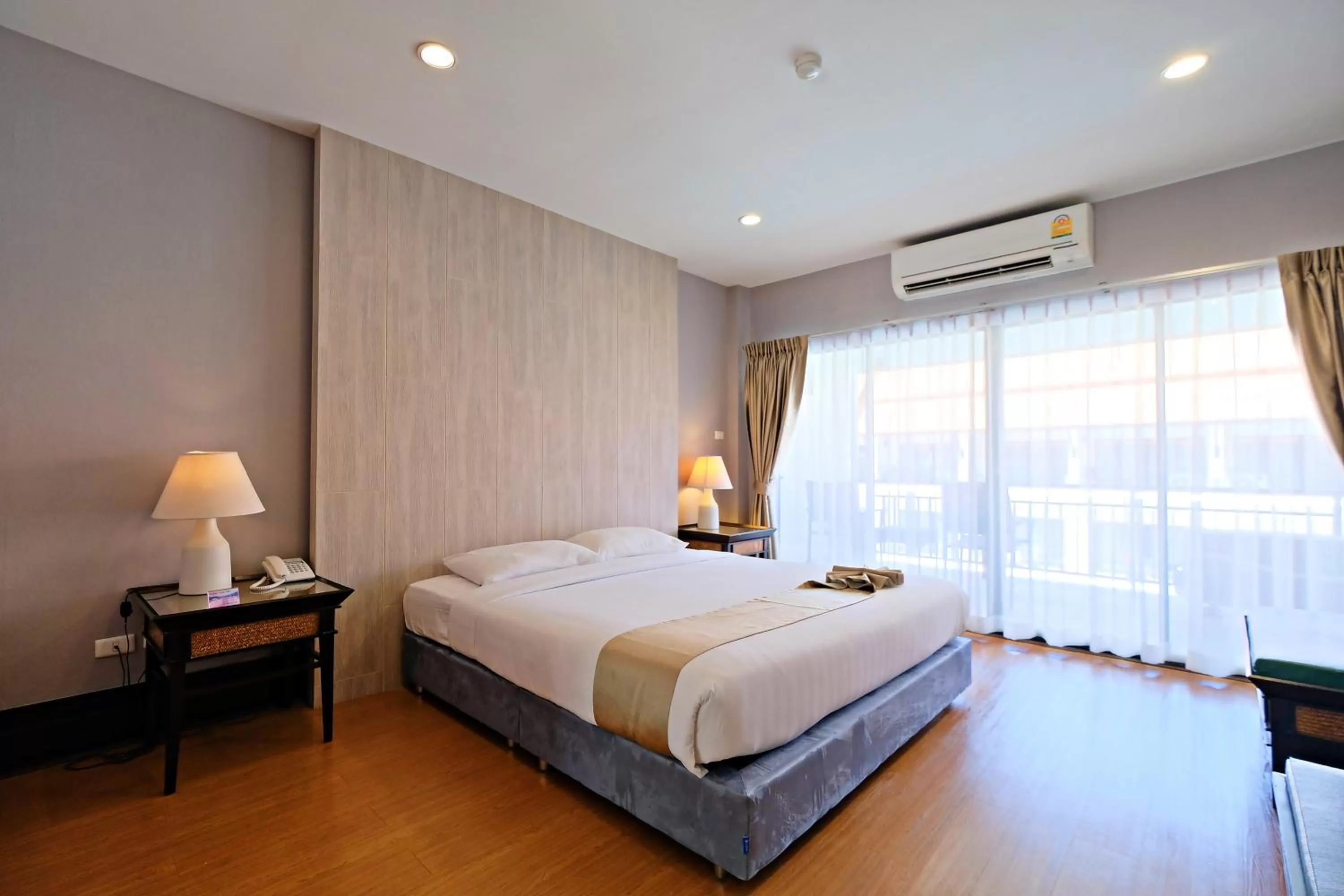 Bedroom, Bed in Green Lake Resort - SHA Extra Plus Certified