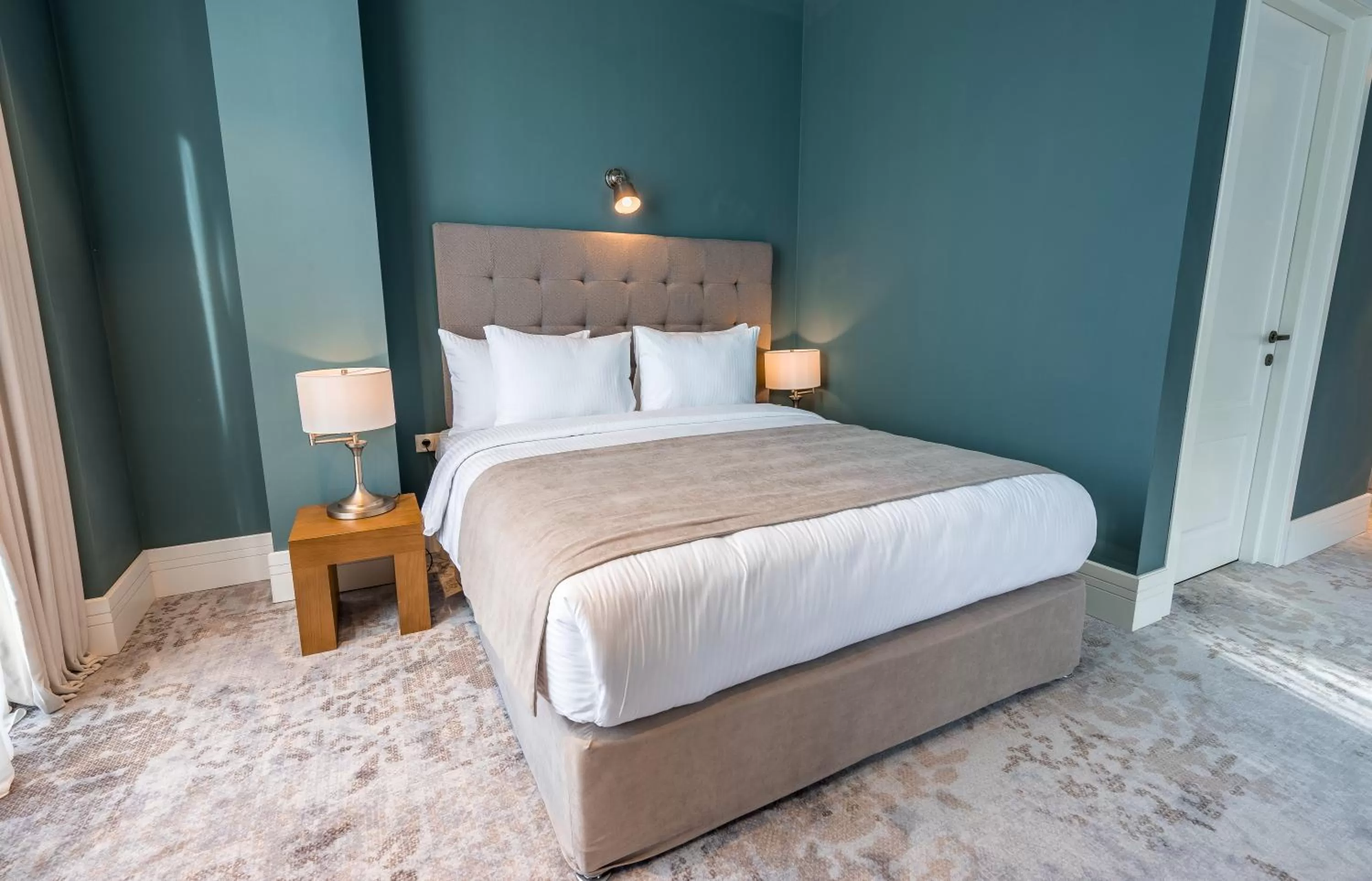 Bedroom, Bed in Europe Hotel