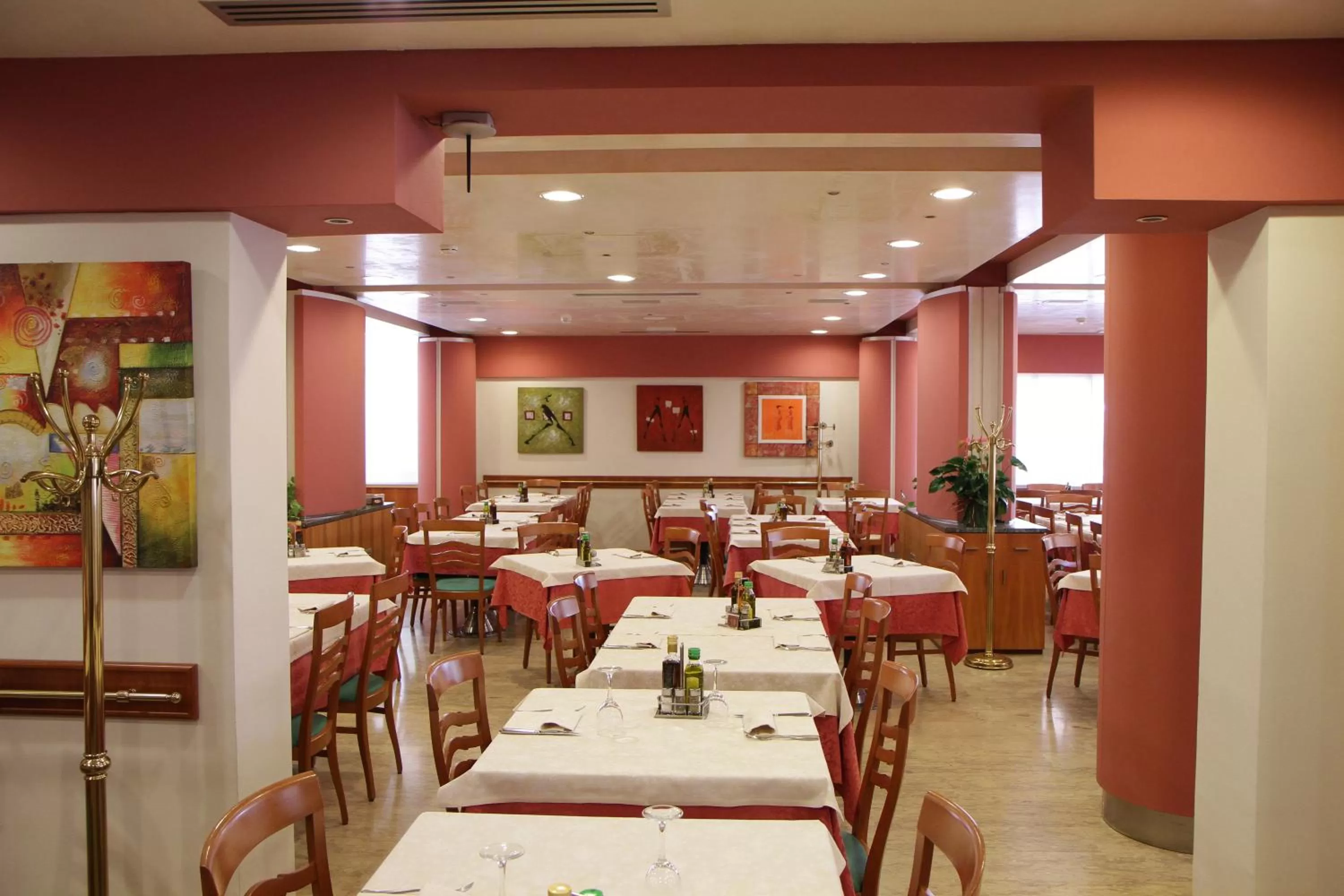 Restaurant/places to eat in Hotel Ezzelino