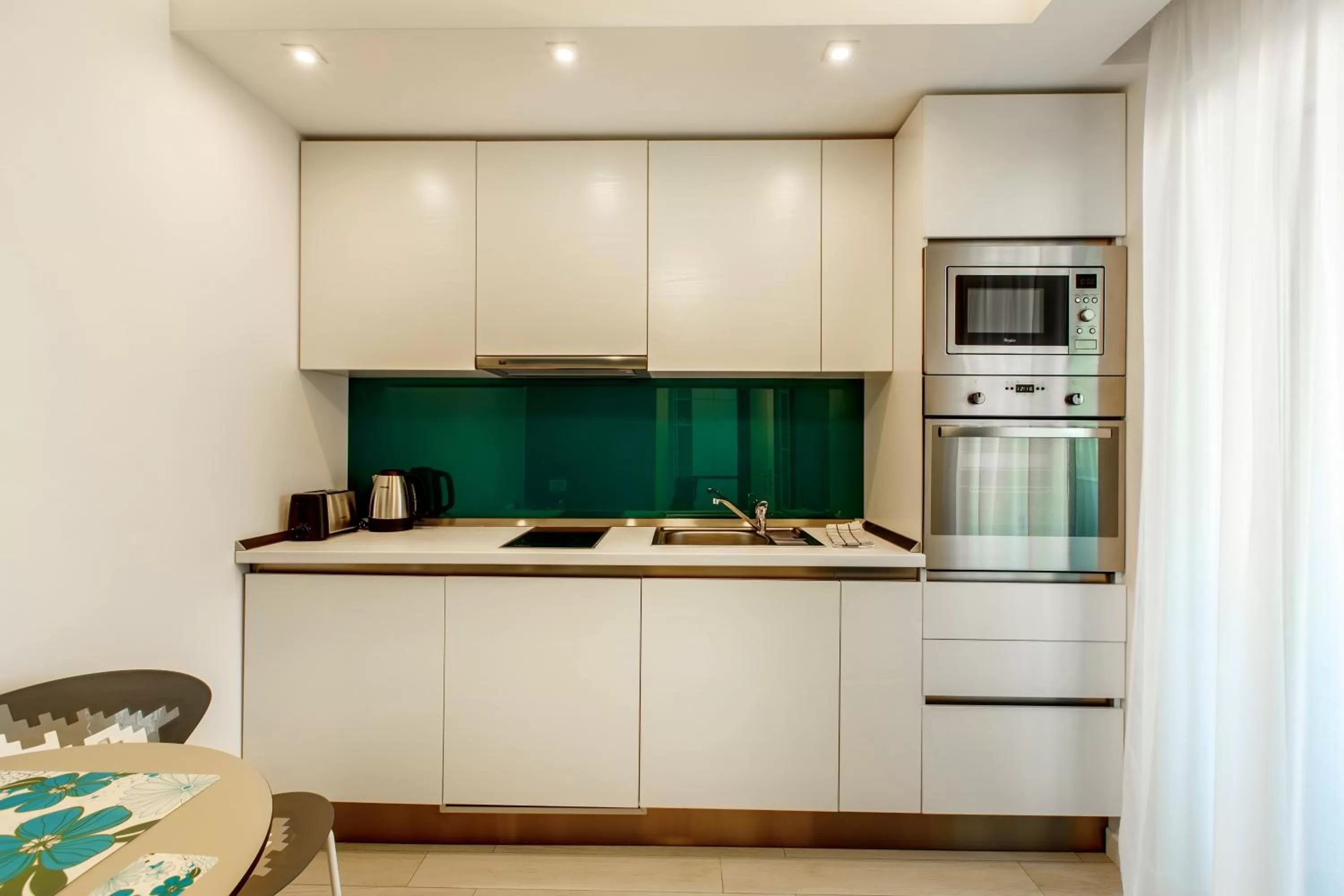 Kitchen or kitchenette in Mava Apartamente