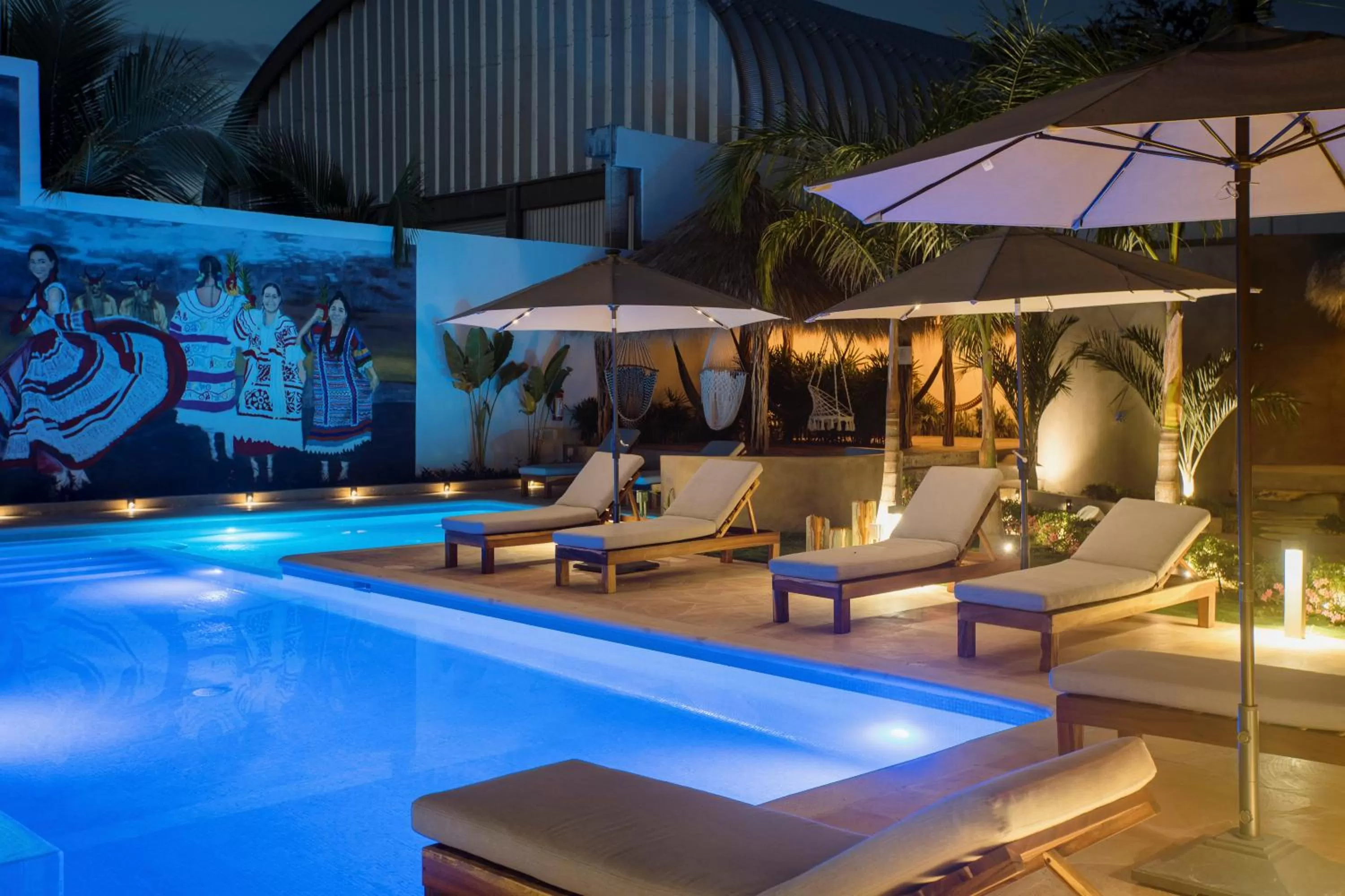 Patio in Hotel Camino Del Sol