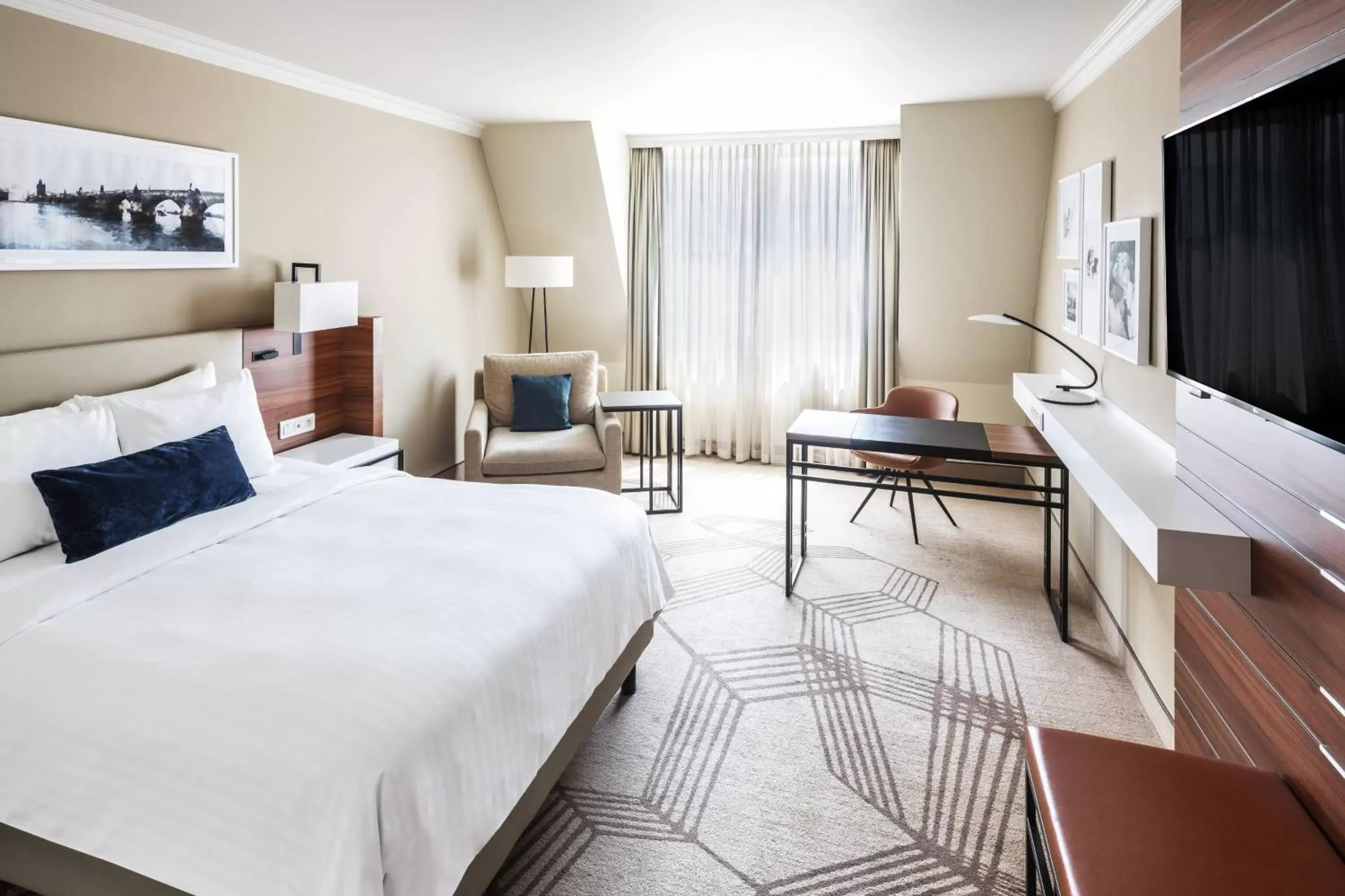 Deluxe Guest room, 1 Queen in Prague Marriott Hotel Deluxe Guest room, 1 Queen in Prague Marriott Hotel