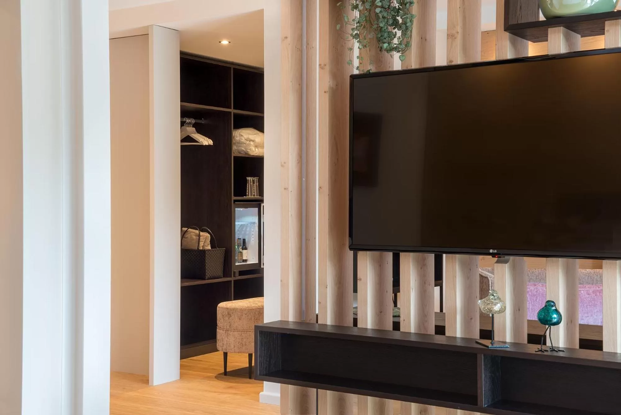 TV and multimedia in MUNTE - Wellnesshotel am Stadtwald