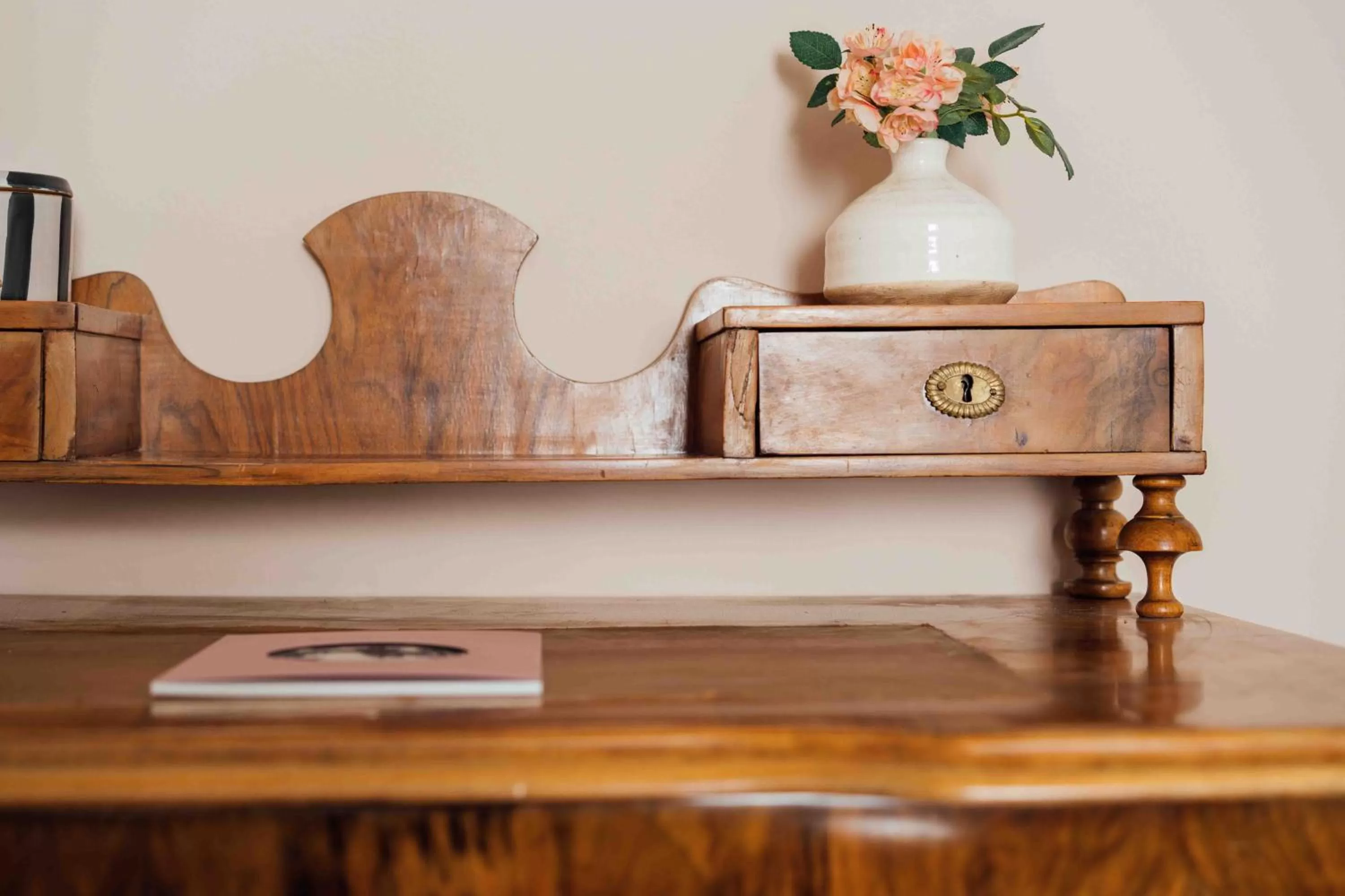 Decorative detail in Clemonte Hotel - Your Reception-less Boutique Hideaway