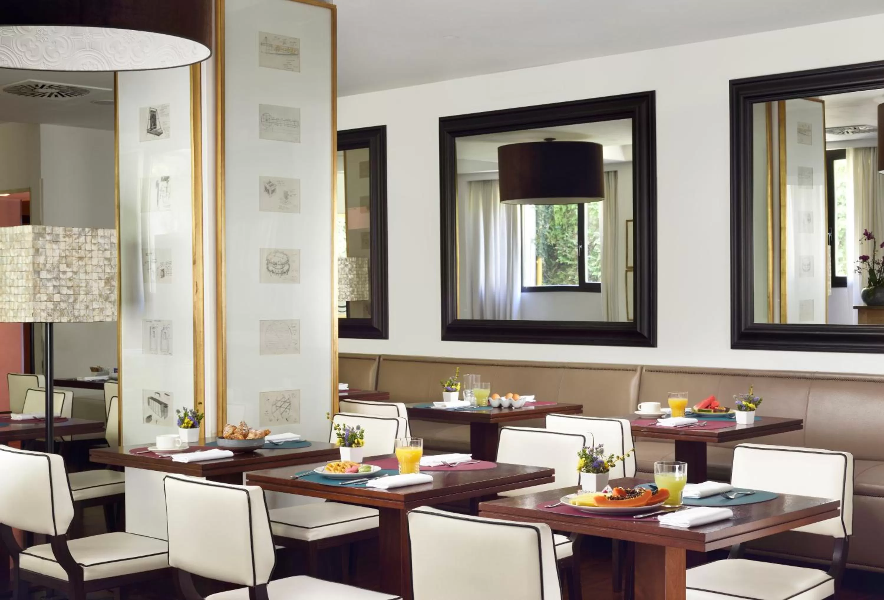 Breakfast in Hotel Pulitzer