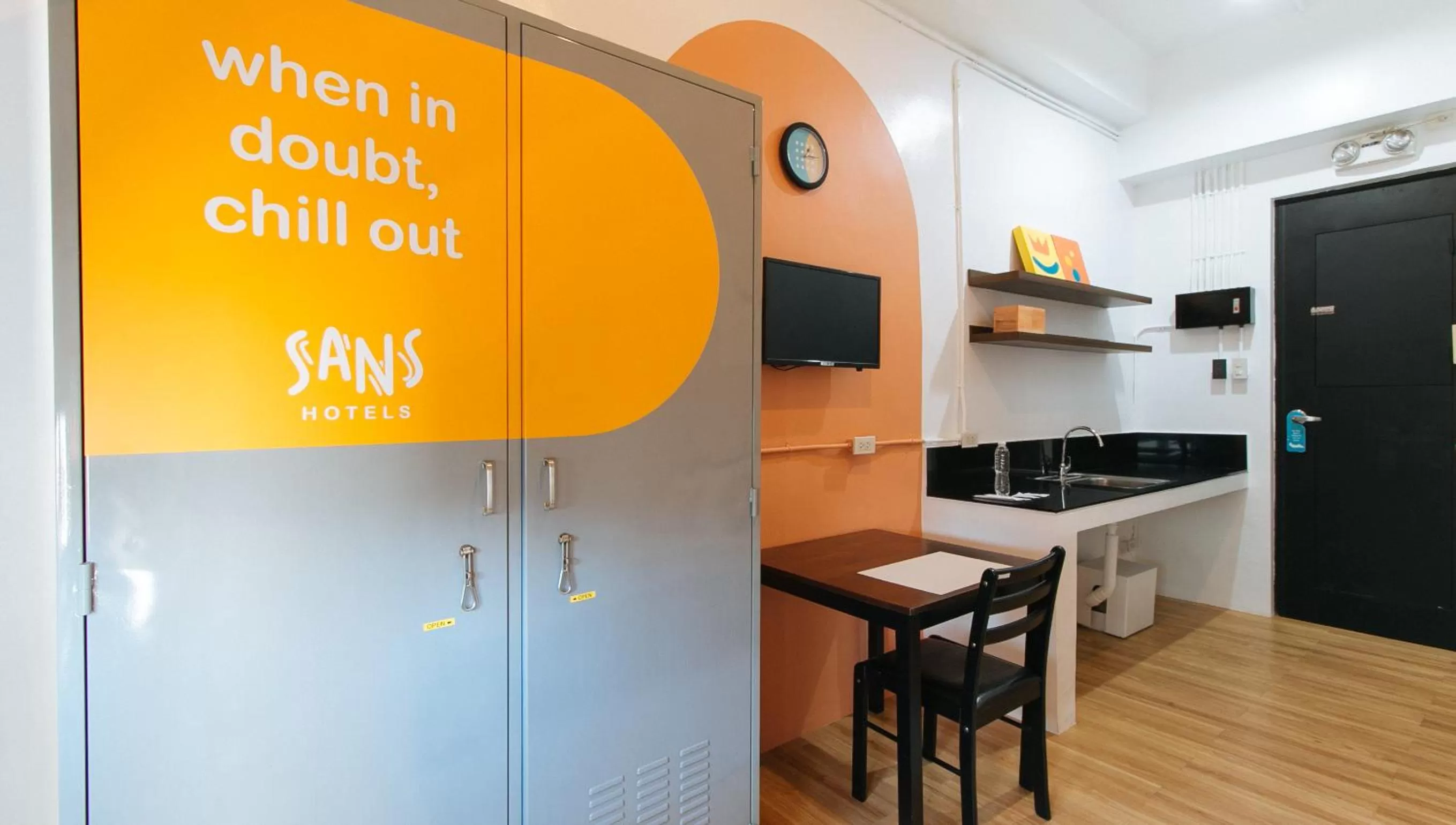 TV and multimedia in Sans Hotel Laperal Manila