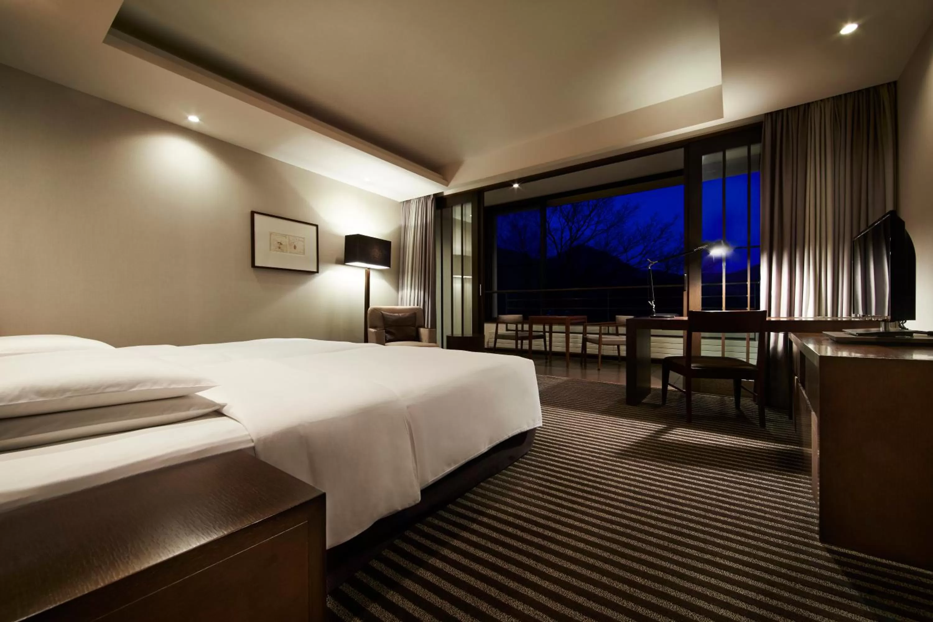 Photo of the whole room, Bed in Hyatt Regency Hakone Resort and Spa
