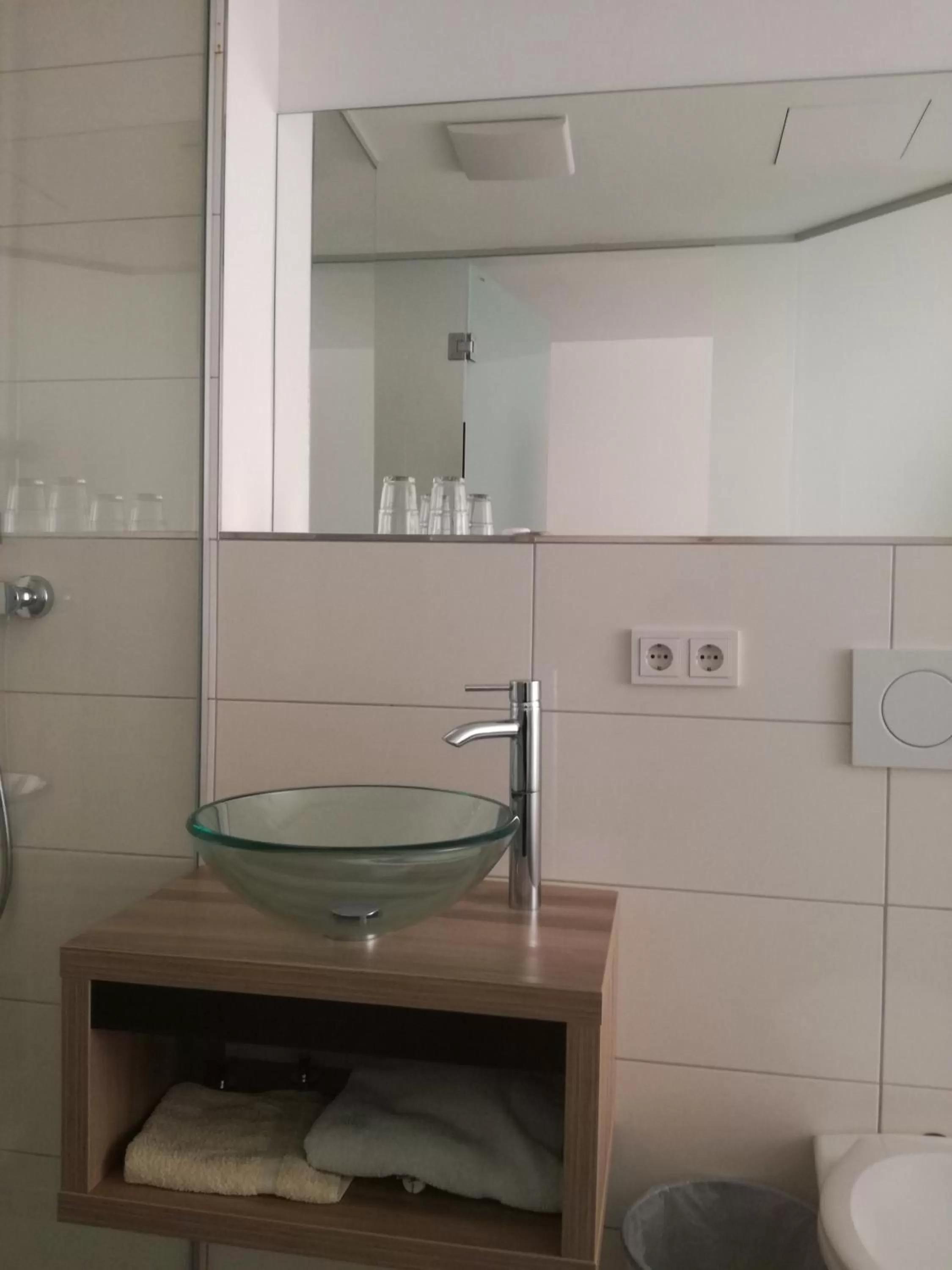 Bathroom in Landgasthof zum Betenmacher