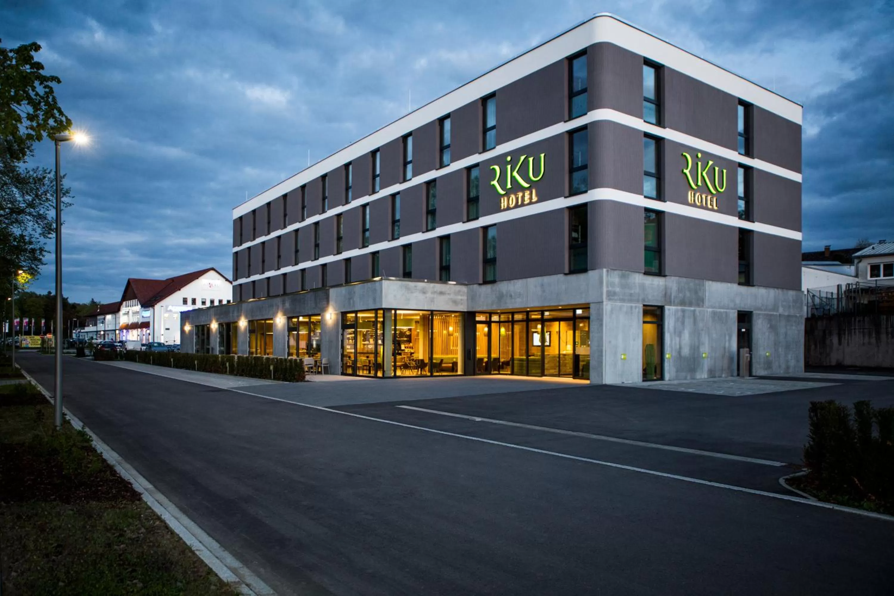 Facade/entrance in RiKu HOTEL Pfullendorf